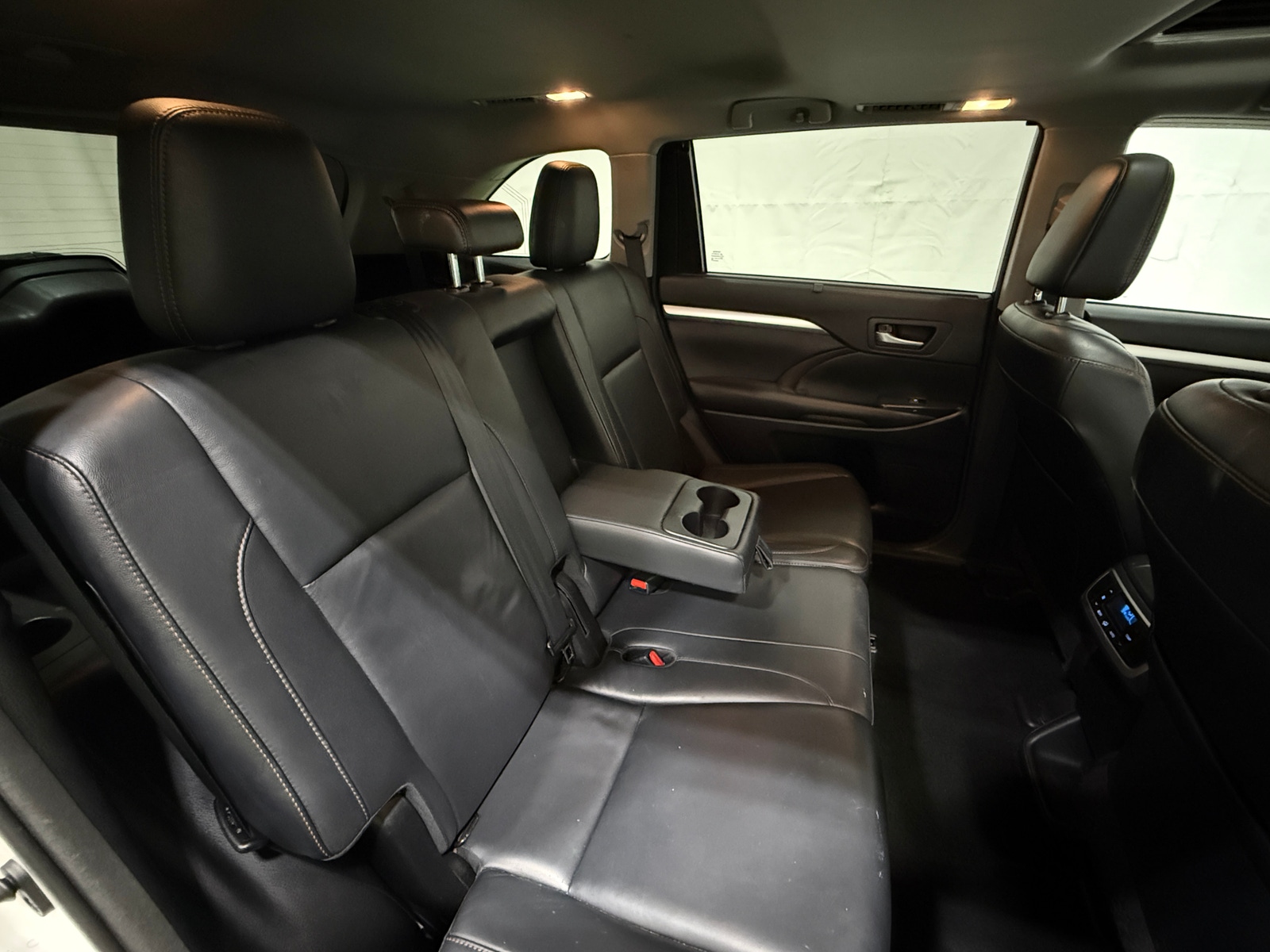 Thumbnail: 2017 Toyota Highlander - 5