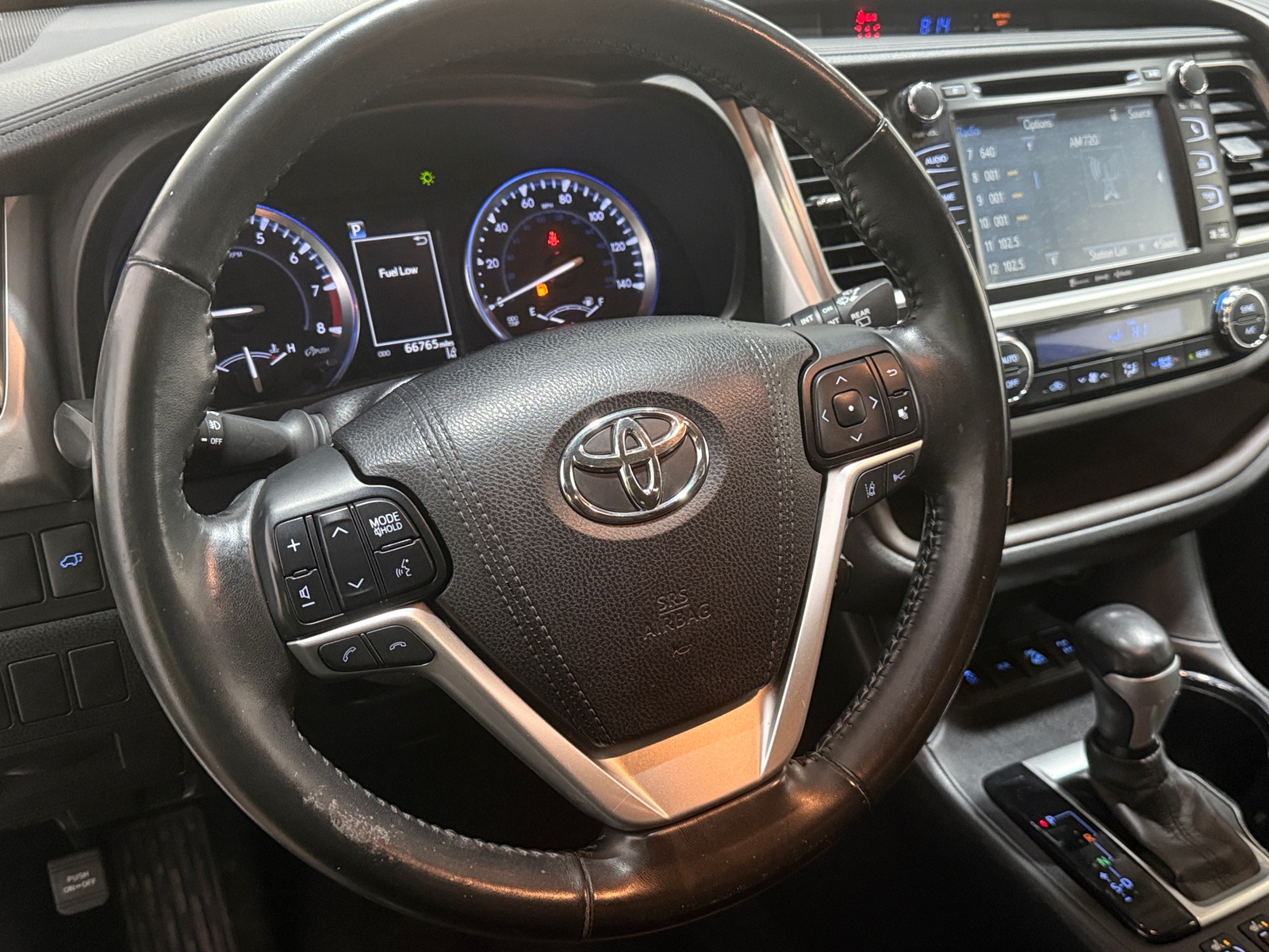Thumbnail: 2017 Toyota Highlander - 4