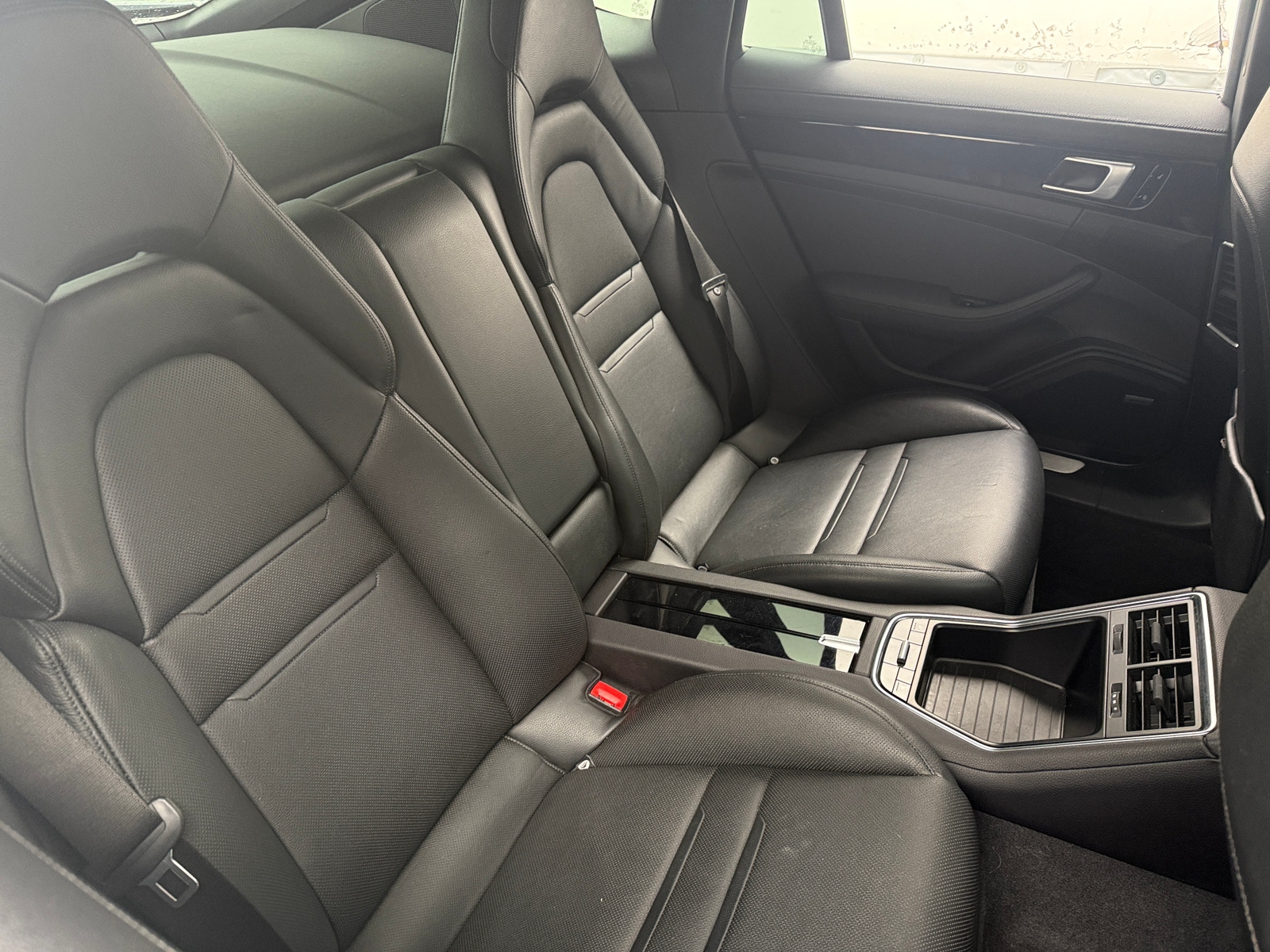 Thumbnail: 2018 Porsche Panamera - 5