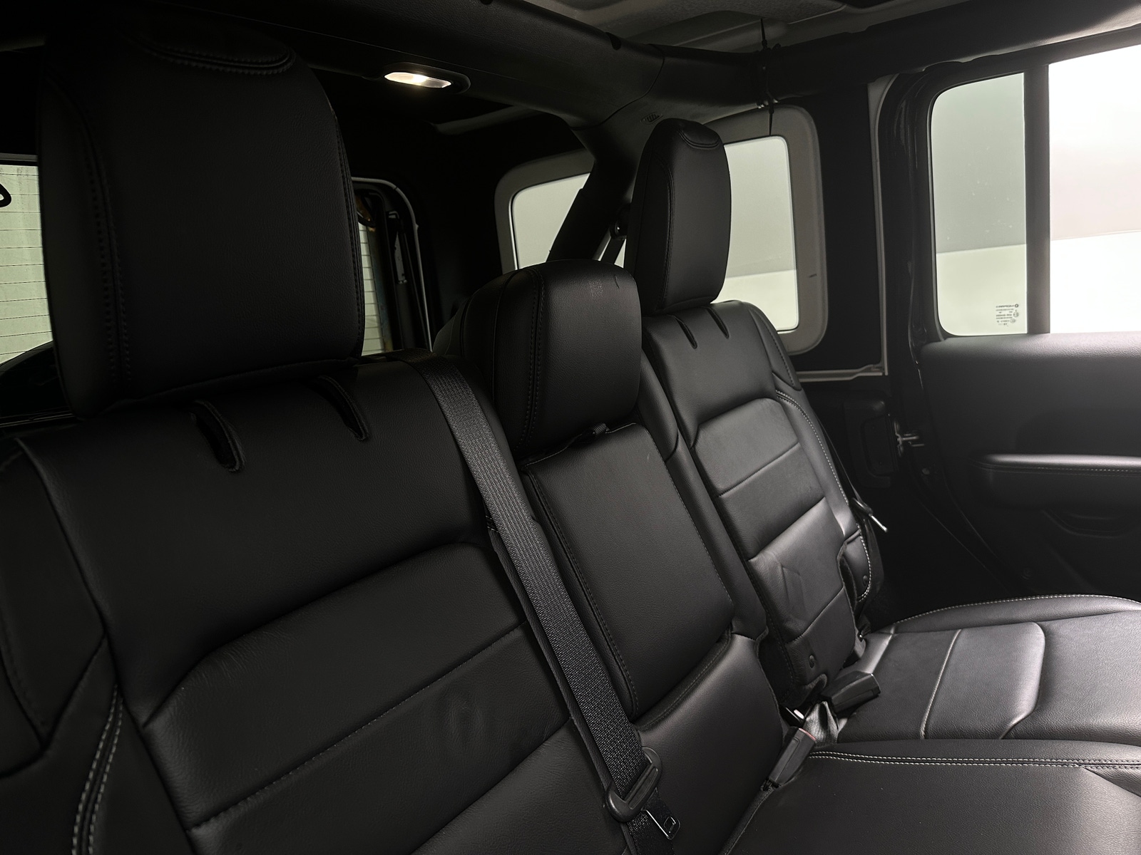 Thumbnail: 2019 Jeep Wrangler - 5