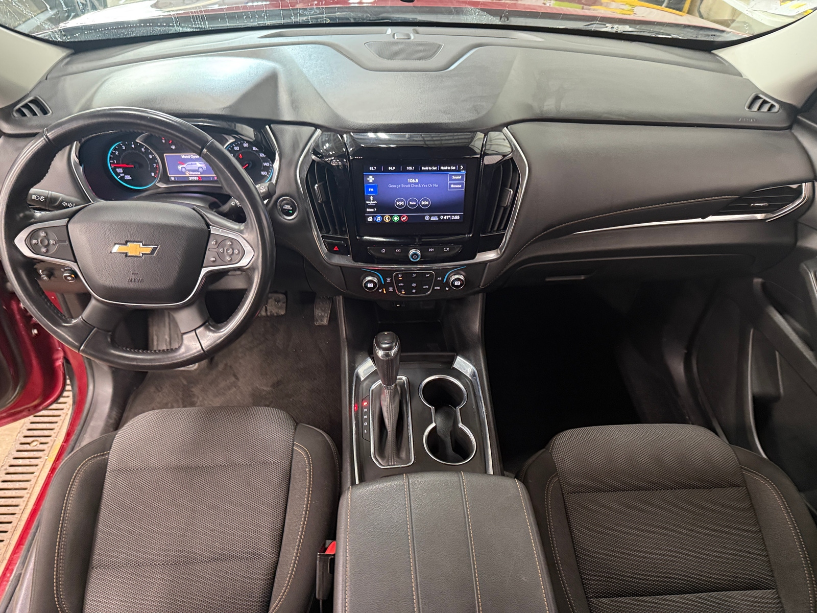 Thumbnail: 2020 Chevrolet Traverse - 3