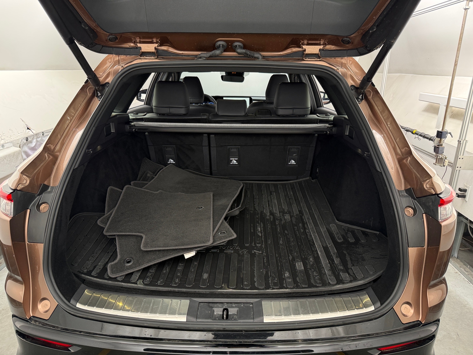 Thumbnail: 2025 Toyota Crown Signia - 6