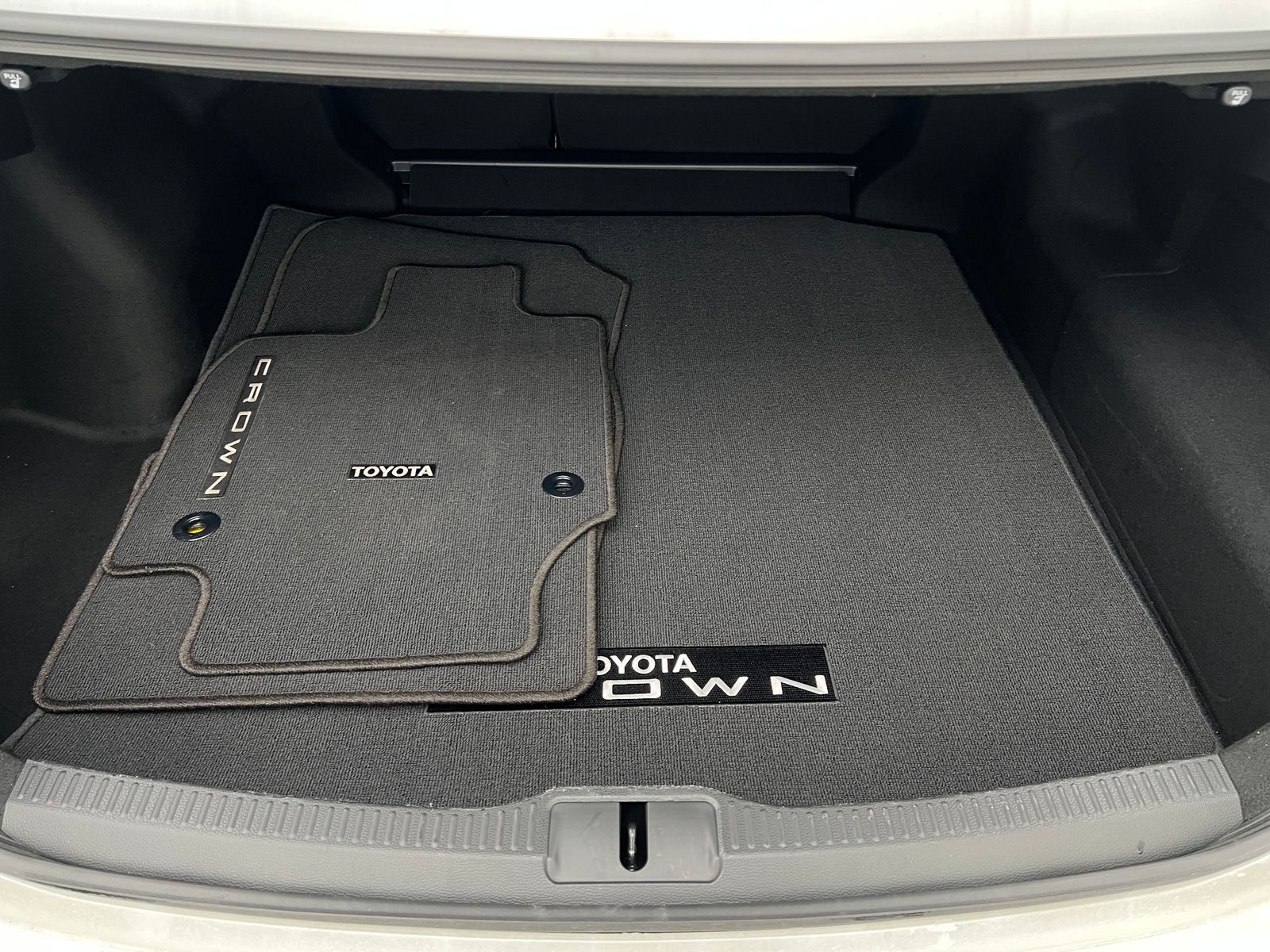 Thumbnail: 2025 Toyota Crown - 6