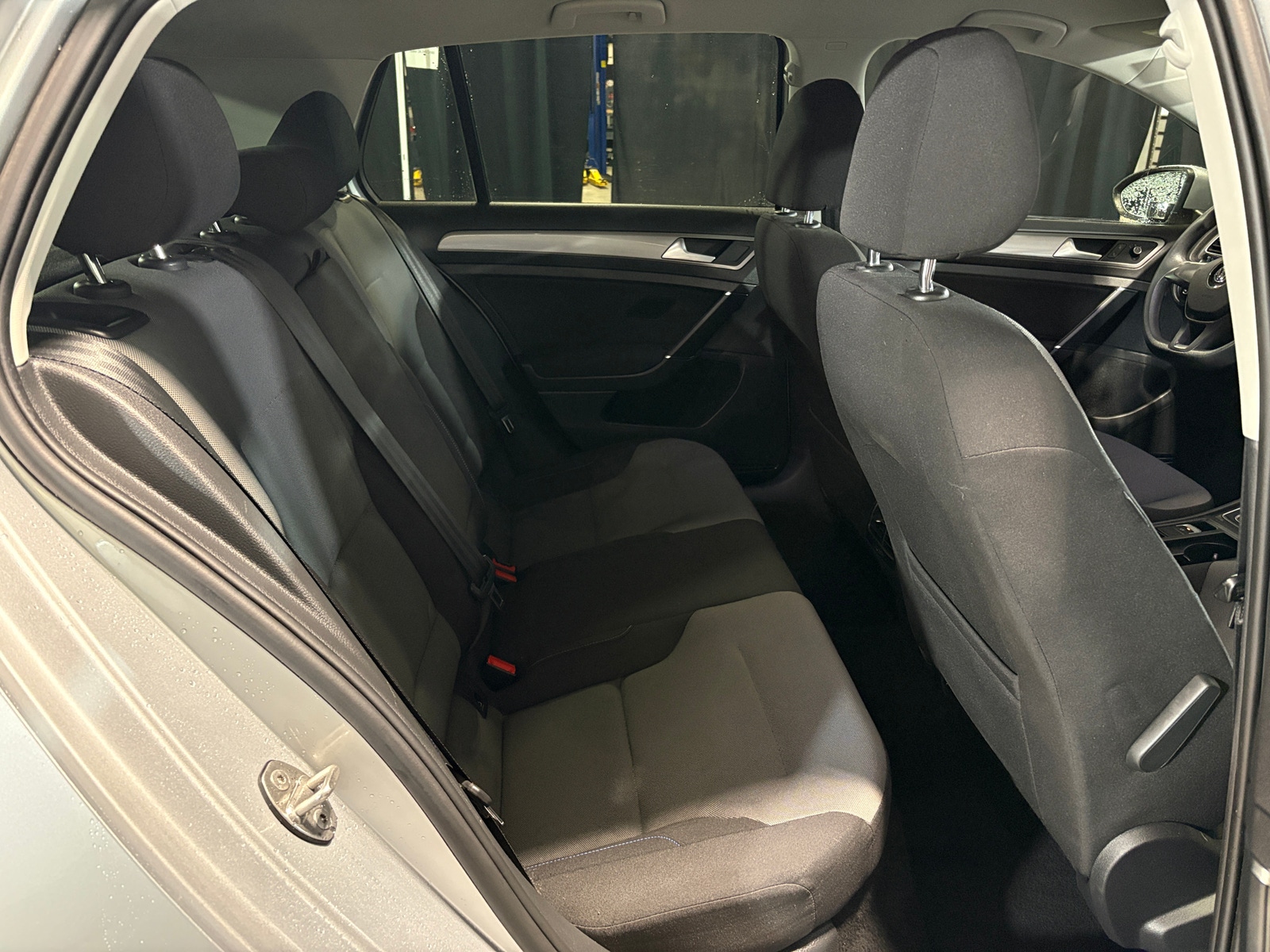 Thumbnail: 2016 Volkswagen e-Golf - 6