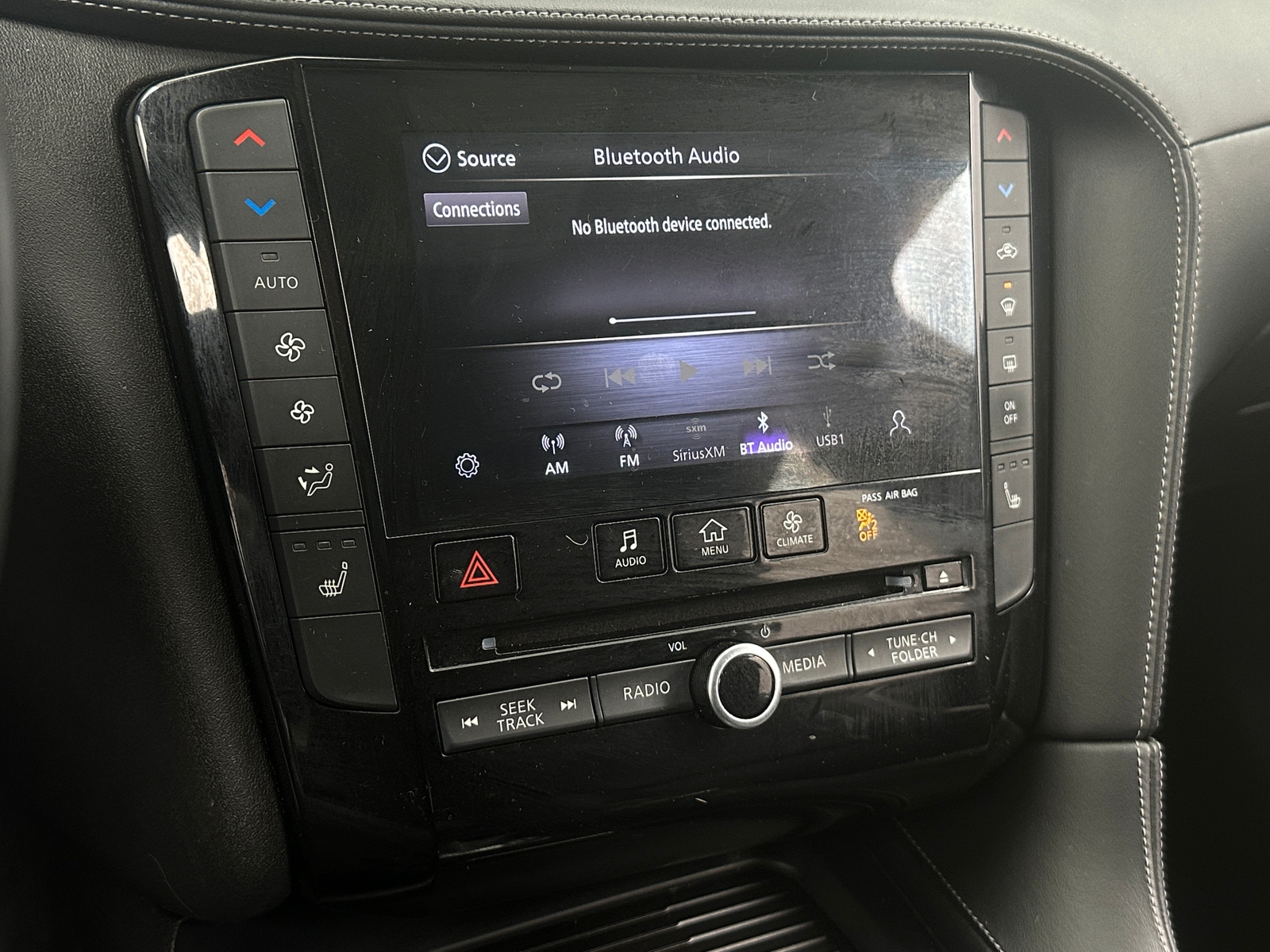 Thumbnail: 2023 INFINITI QX55 - 3