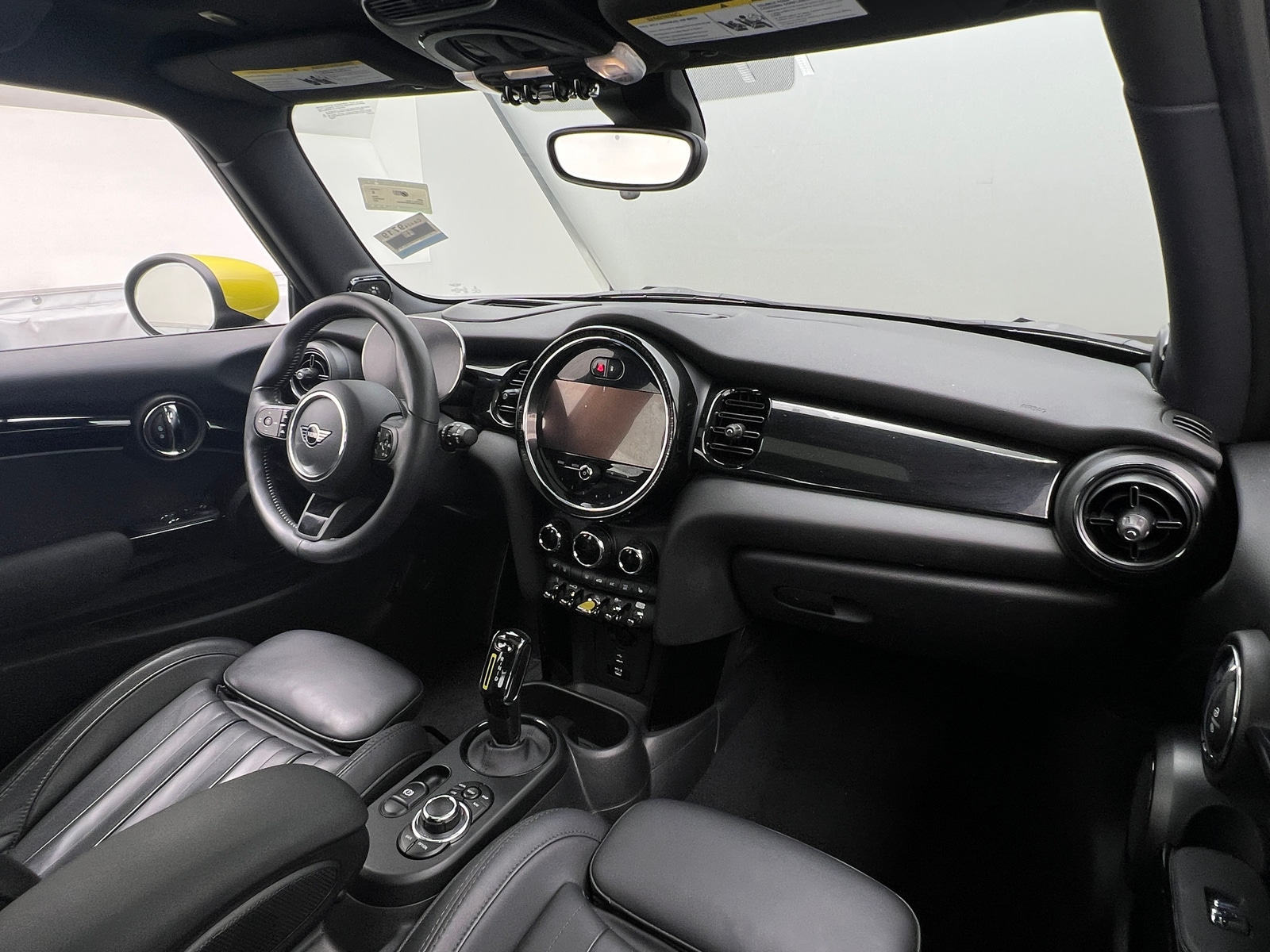 Thumbnail: 2022 MINI Cooper Hardtop - 2