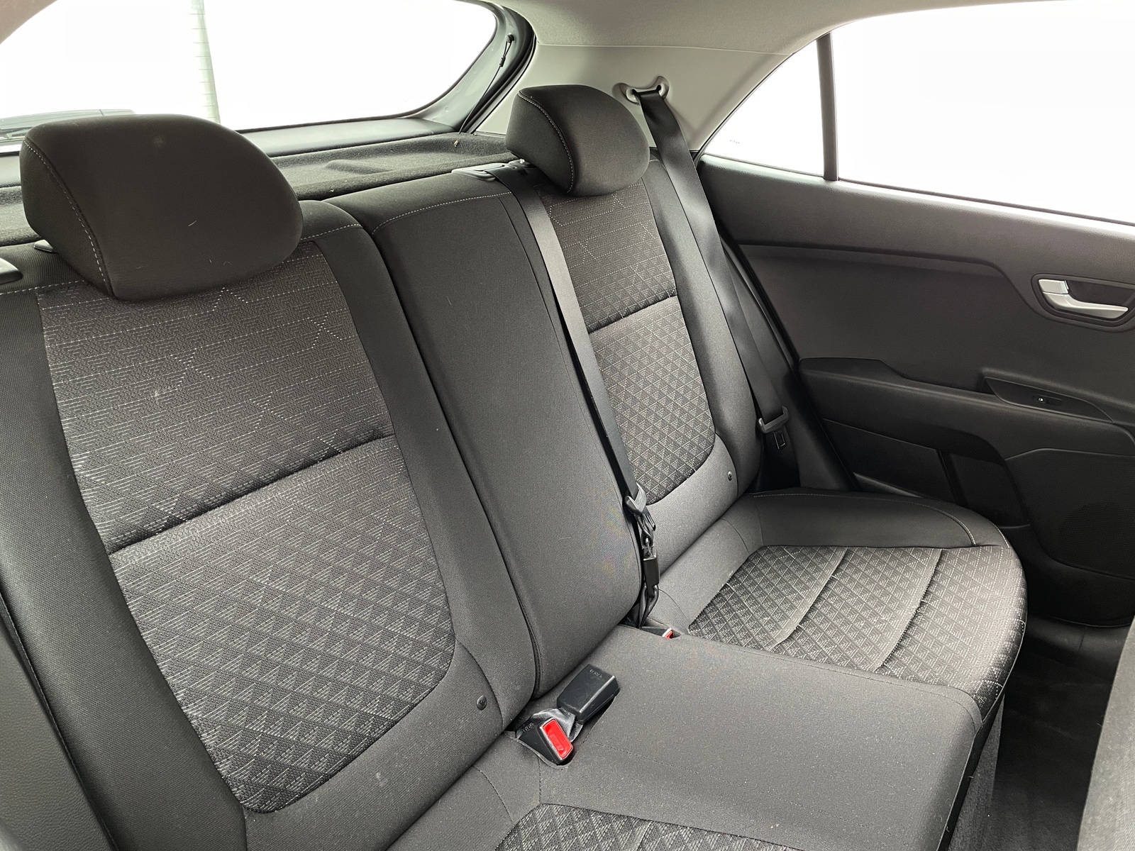 Thumbnail: 2023 Kia Rio - 6