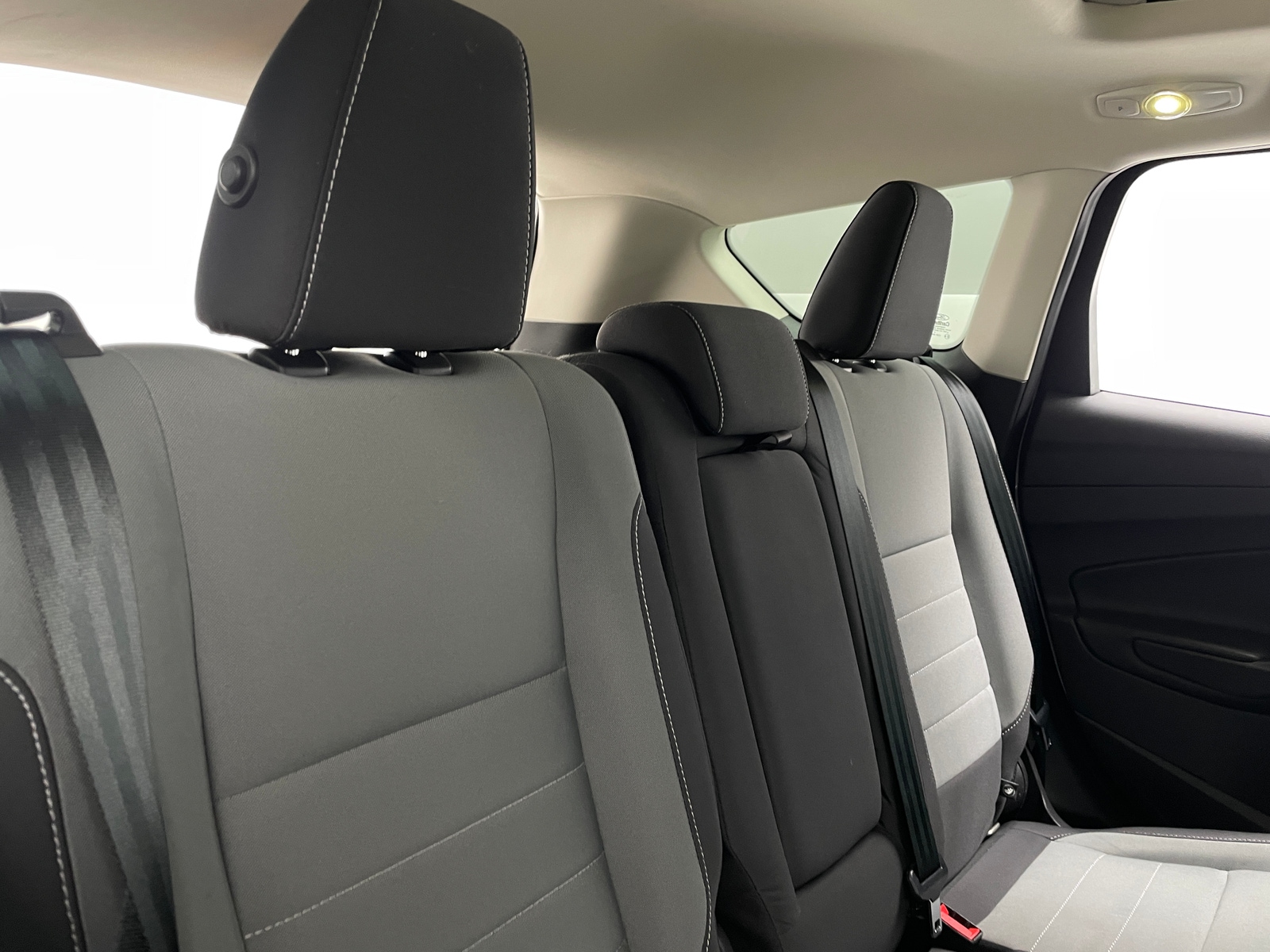 Thumbnail: 2016 Ford Escape - 6