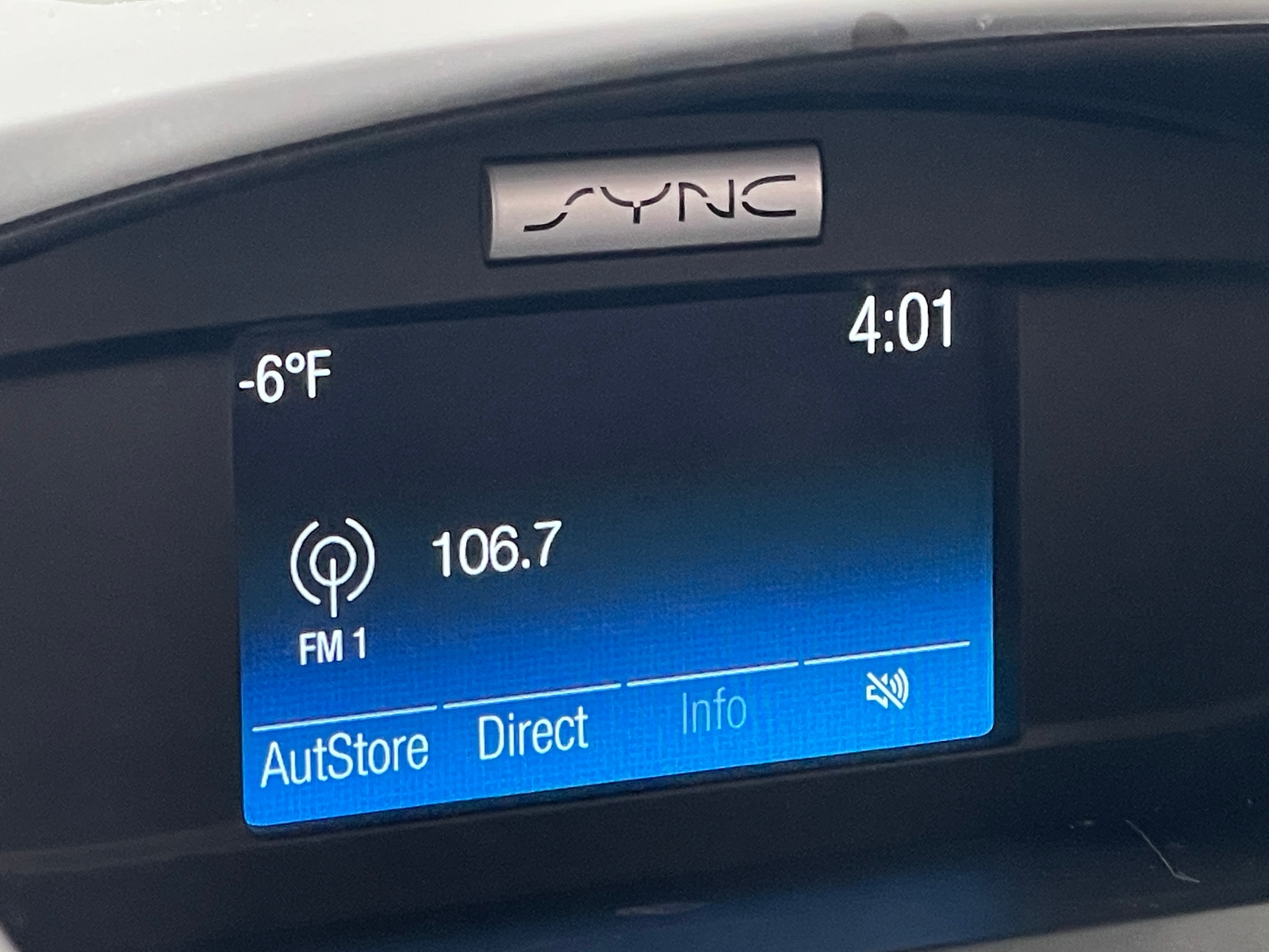 Thumbnail: 2016 Ford Escape - 4