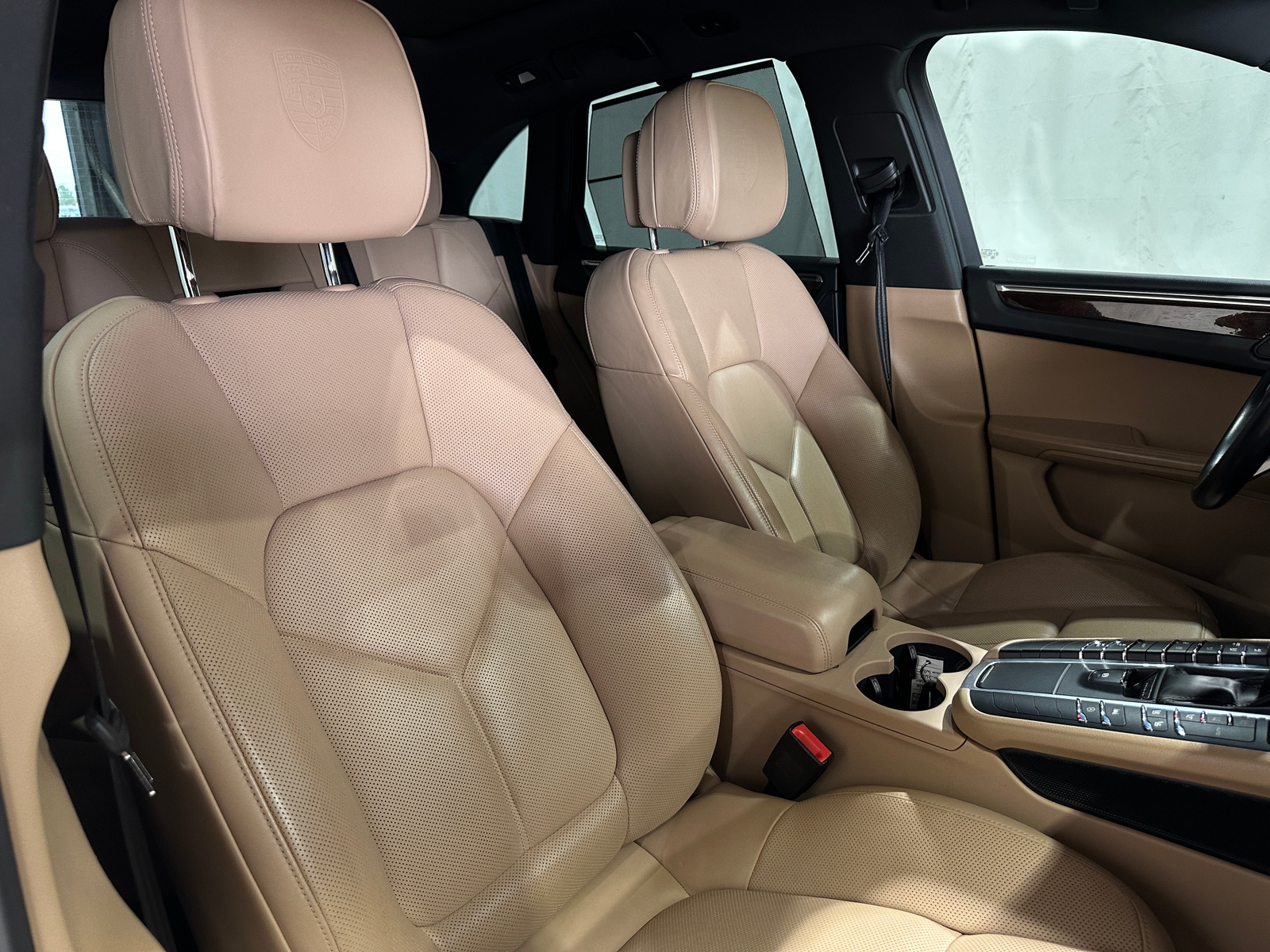 Thumbnail: 2019 Porsche Macan - 2