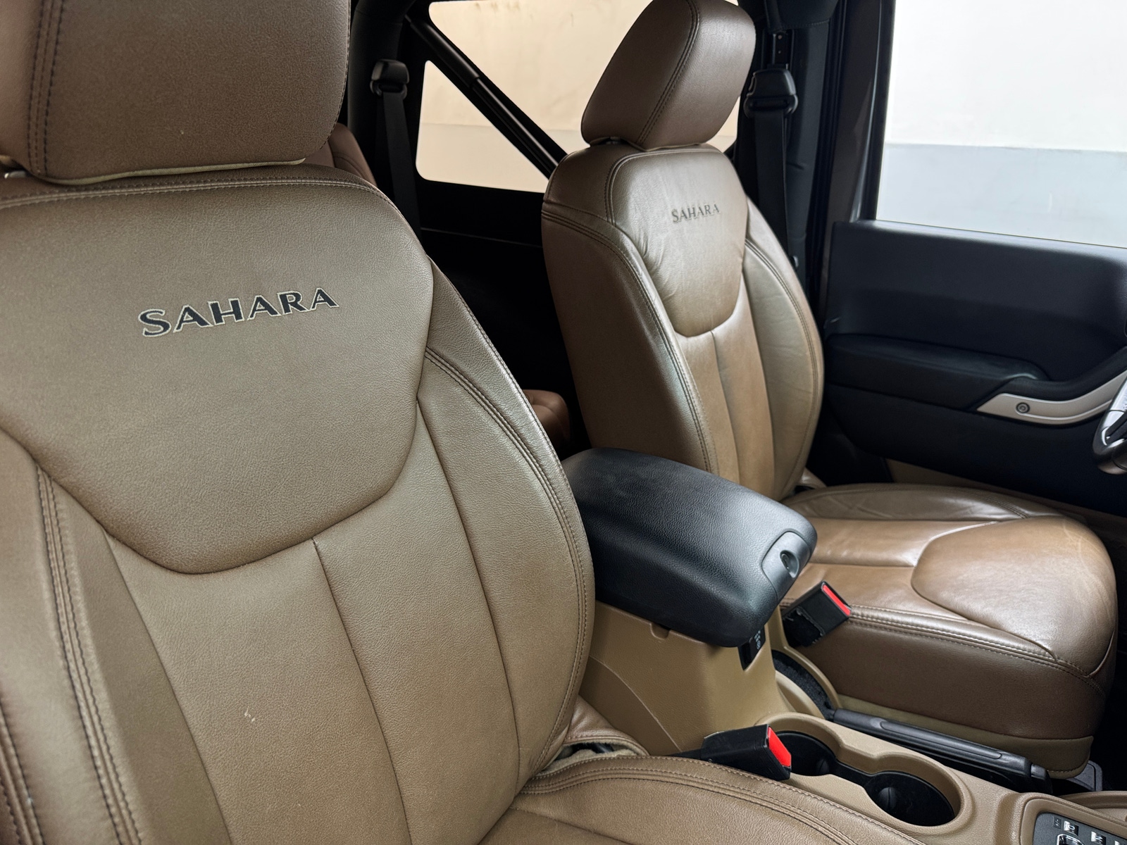 Thumbnail: 2017 Jeep Wrangler - 2