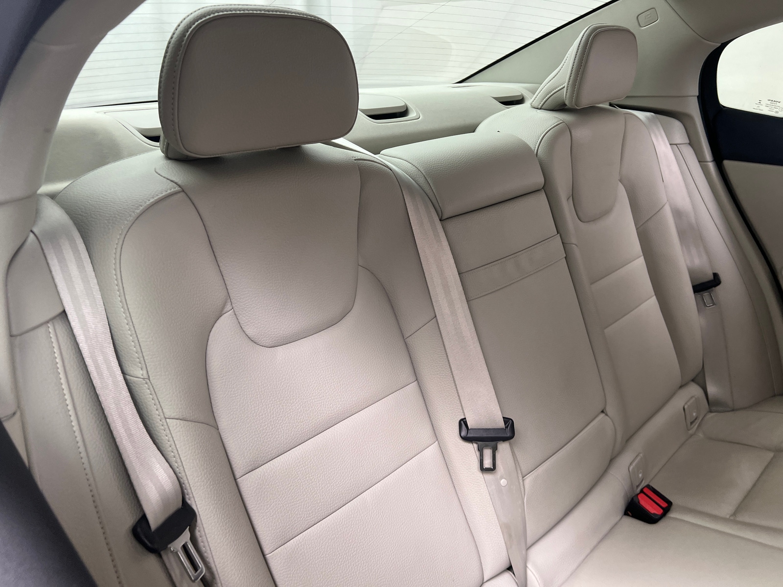 Thumbnail: 2022 Volvo S60 - 5