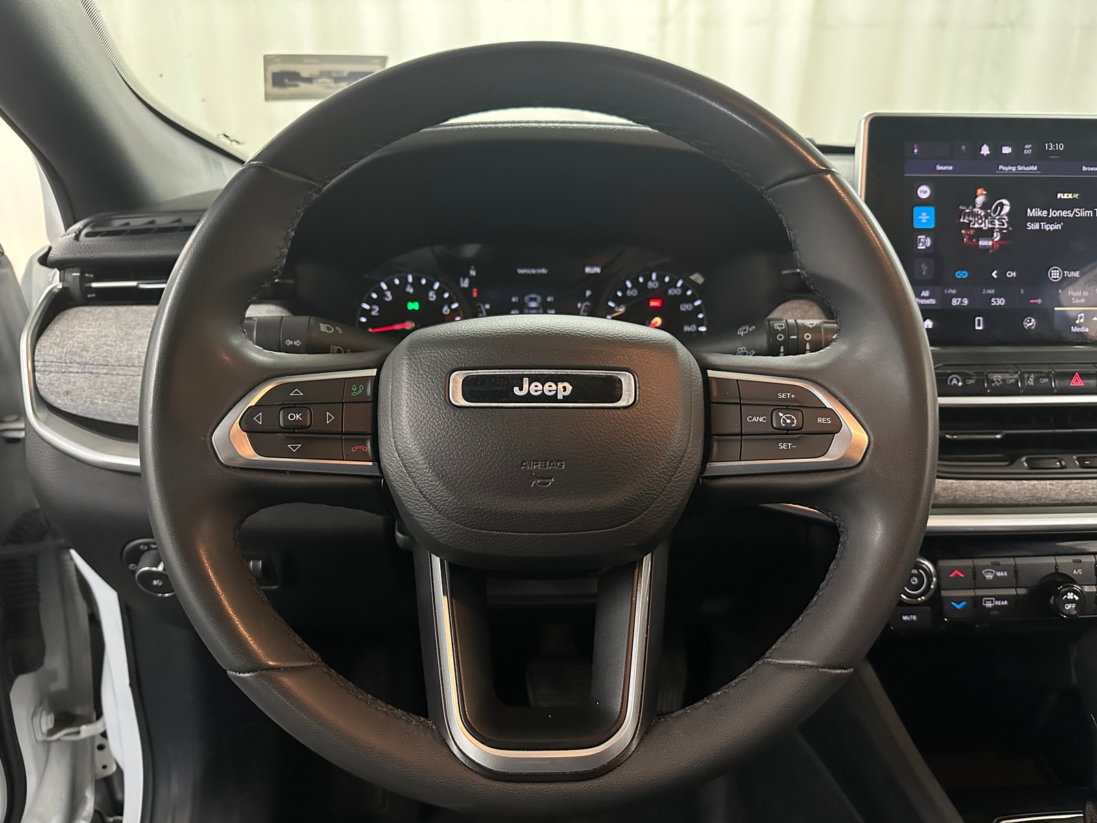 Thumbnail: 2023 Jeep Compass - 5