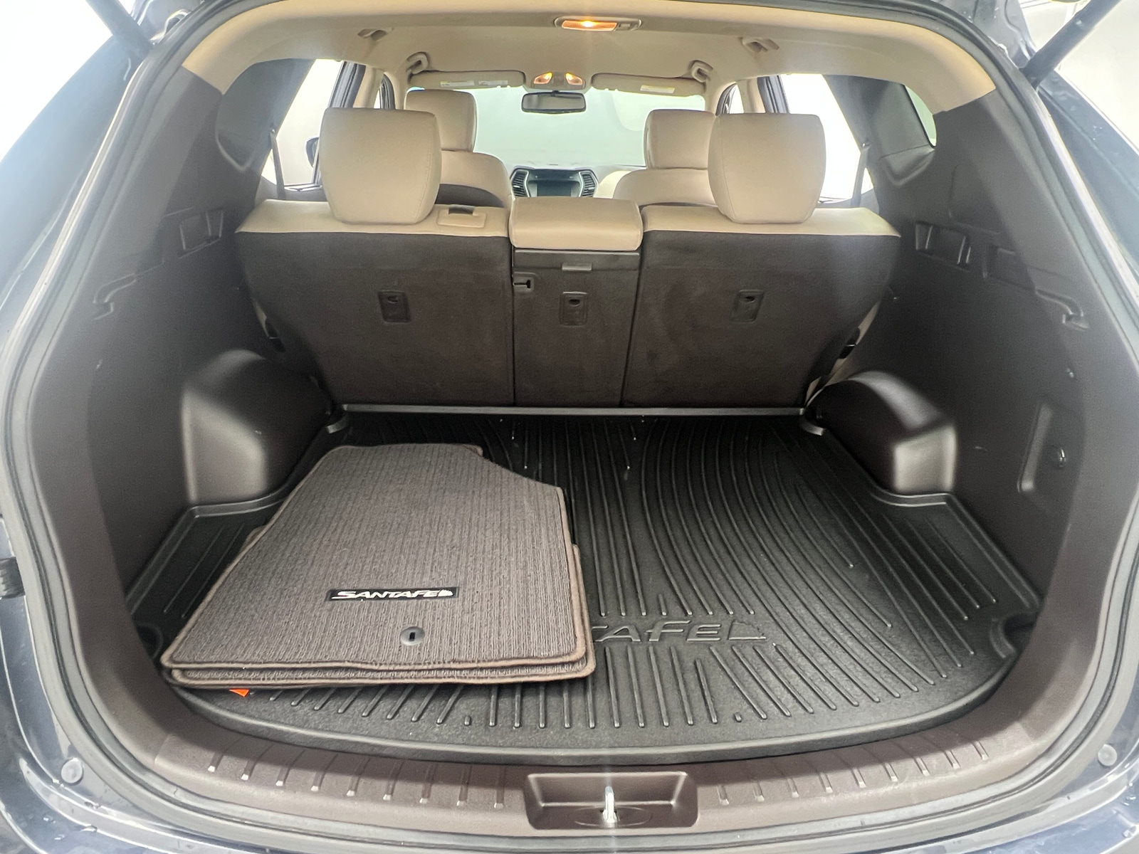 Thumbnail: 2017 Hyundai Santa Fe - 7