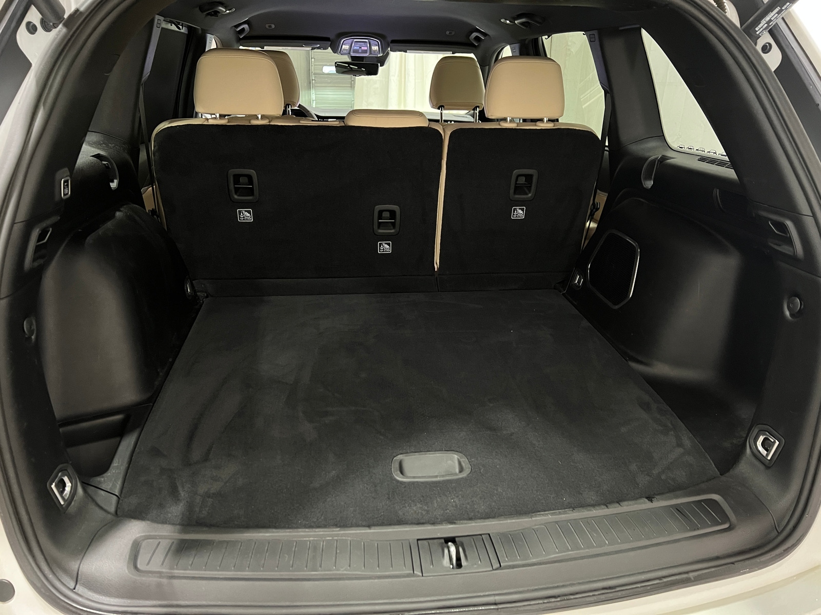 Thumbnail: 2023 Jeep Grand Cherokee - 6