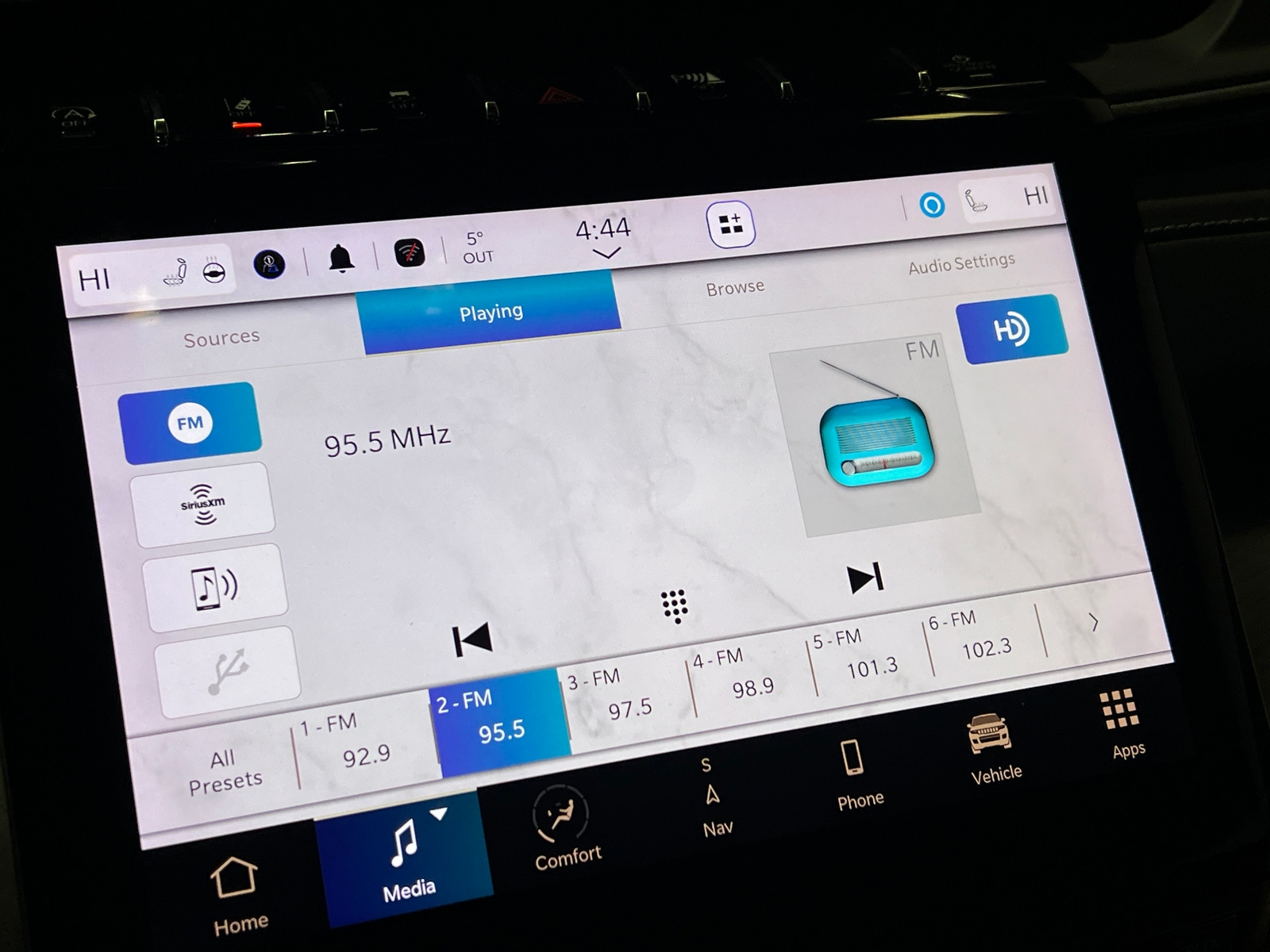 Thumbnail: 2023 Jeep Grand Cherokee - 3