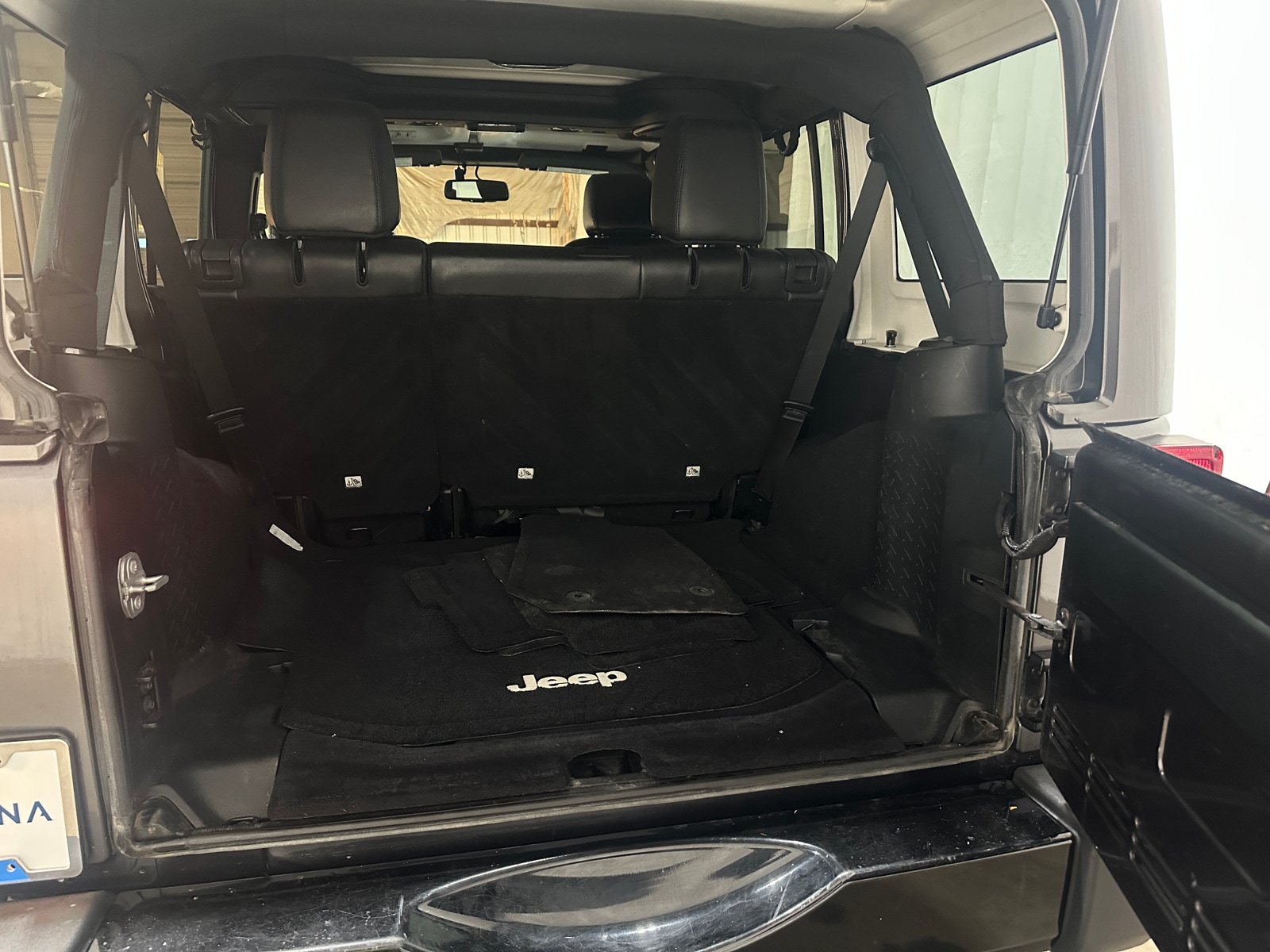 Thumbnail: 2017 Jeep Wrangler - 6