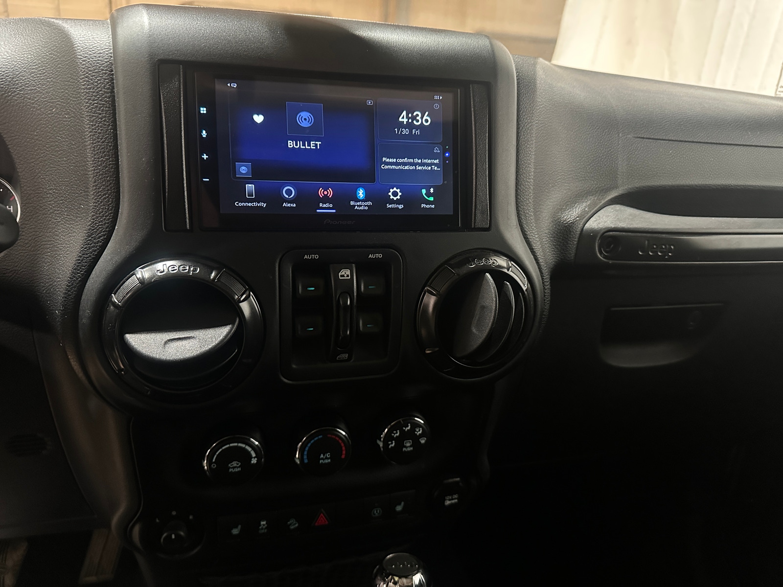 Thumbnail: 2017 Jeep Wrangler - 3