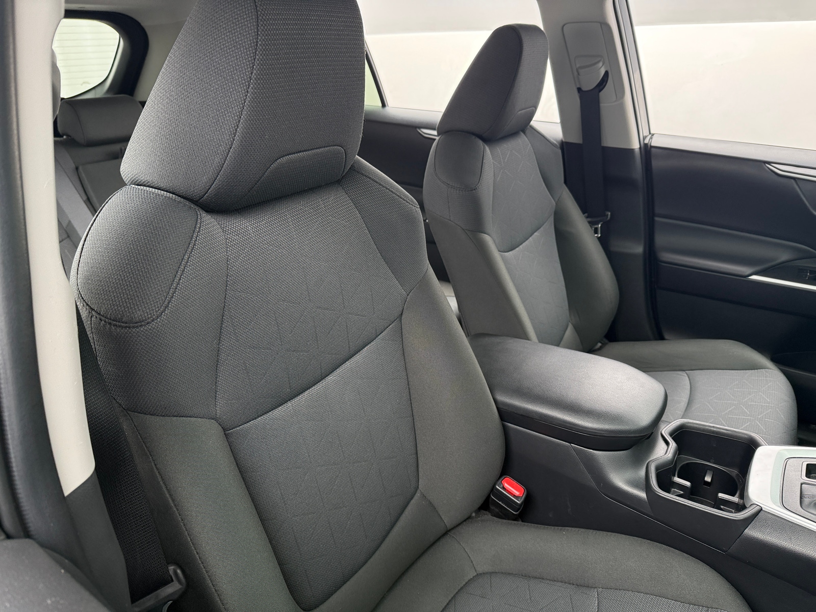 Thumbnail: 2025 Toyota RAV4 - 2