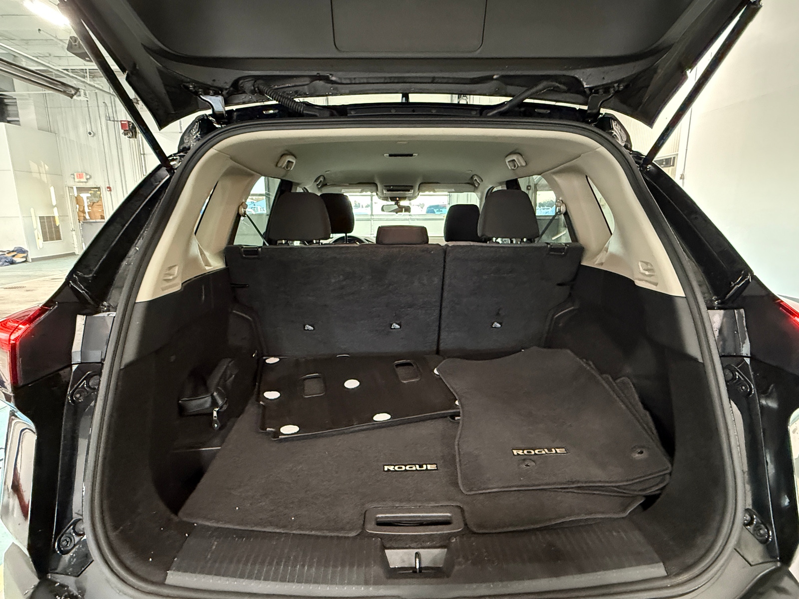 Thumbnail: 2023 Nissan Rogue - 7