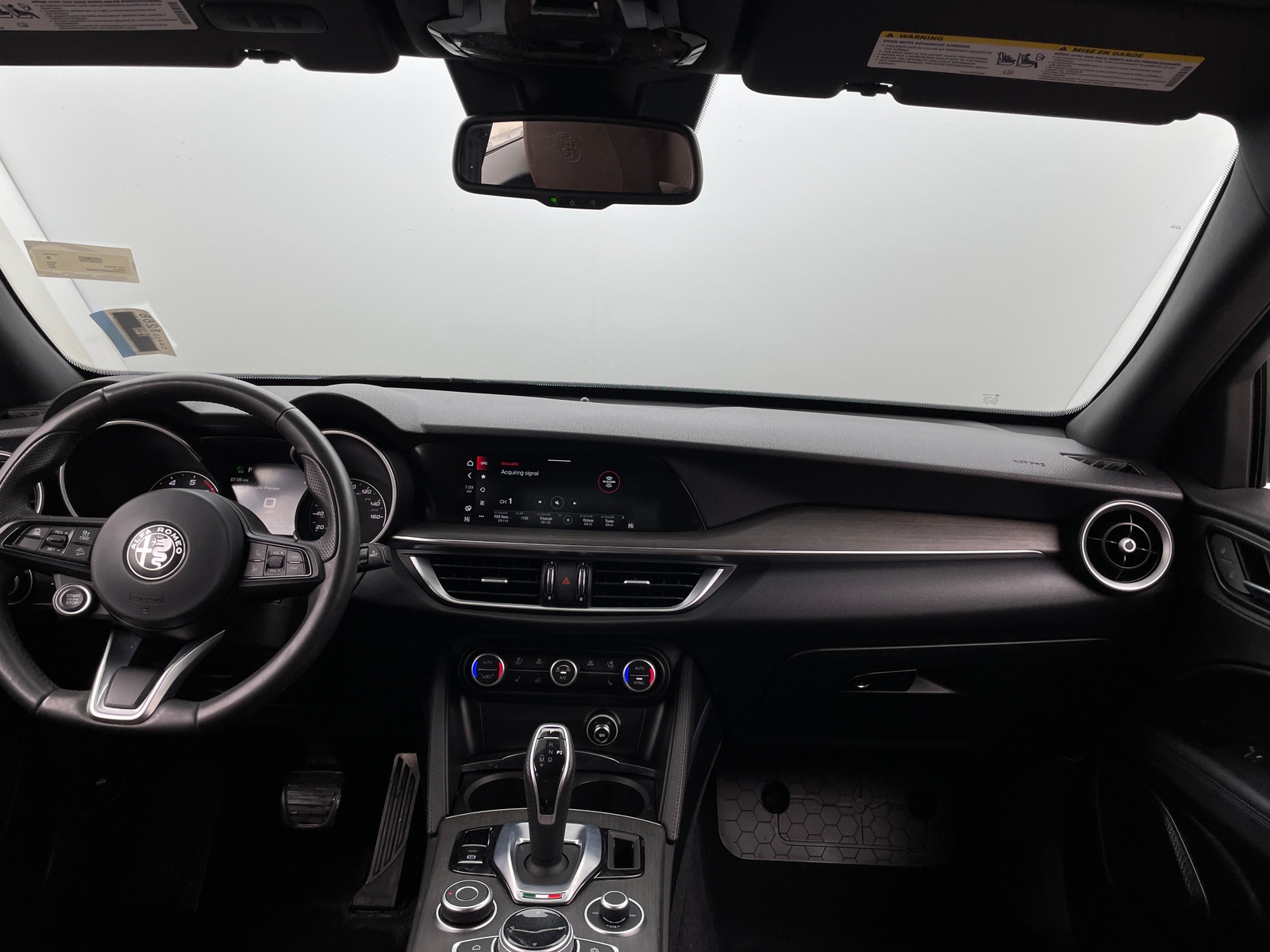 Thumbnail: 2022 Alfa Romeo Stelvio - 2