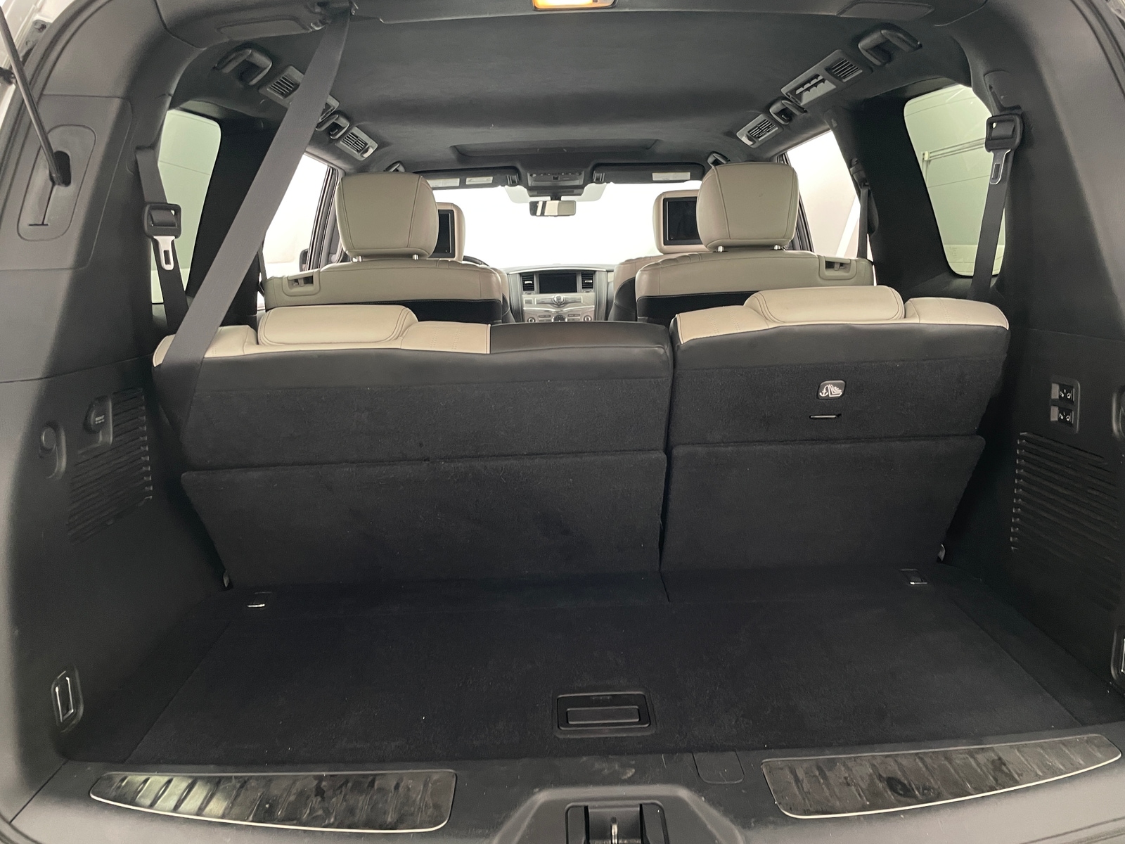 Thumbnail: 2019 INFINITI QX80 - 6