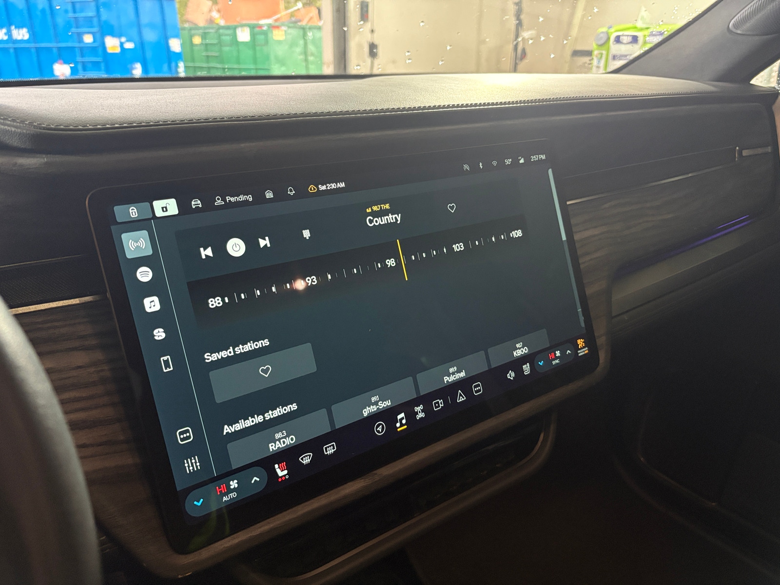 Thumbnail: 2022 Rivian R1T - 3