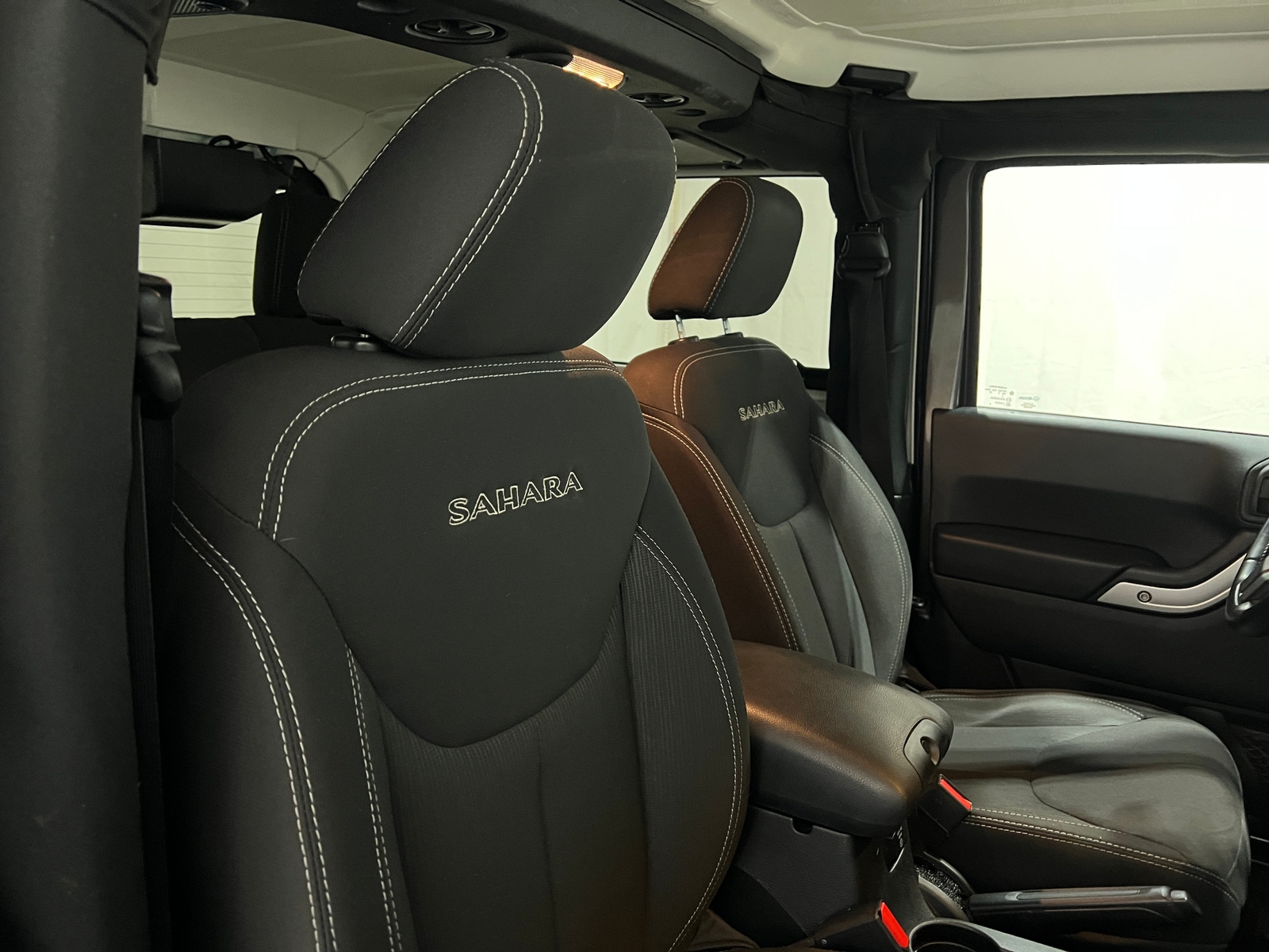 Thumbnail: 2017 Jeep Wrangler - 2