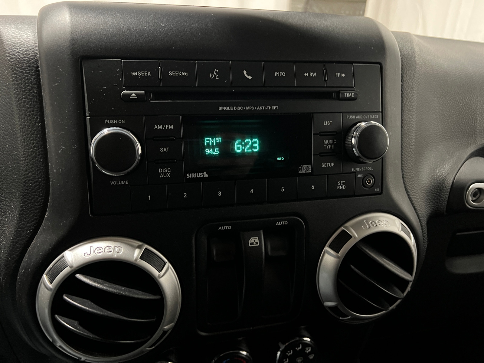 Thumbnail: 2017 Jeep Wrangler - 4