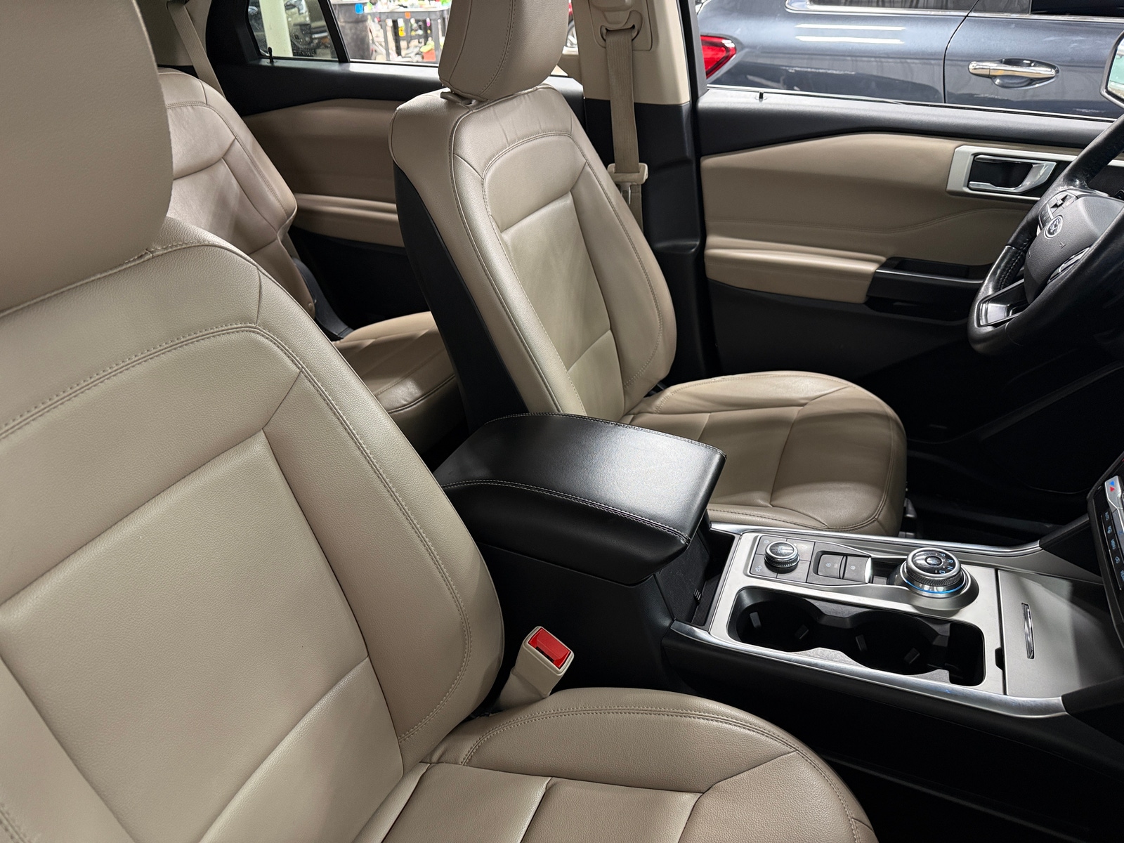 Thumbnail: 2020 Ford Explorer - 2