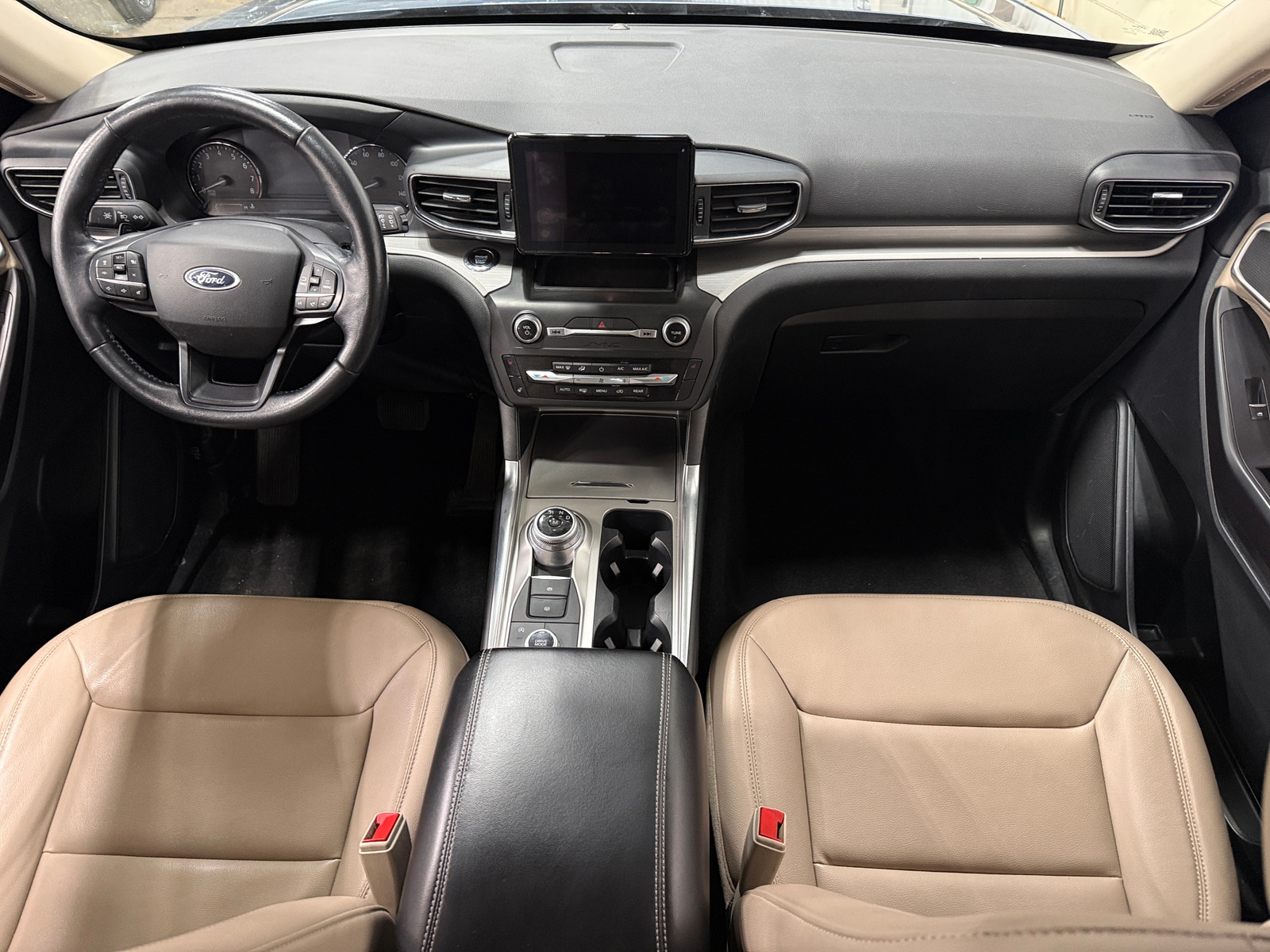 Thumbnail: 2020 Ford Explorer - 3