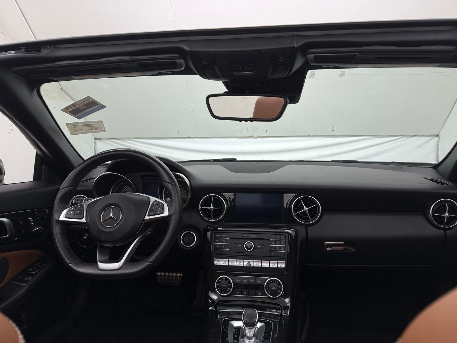 Thumbnail: 2020 Mercedes-Benz SLC - 2