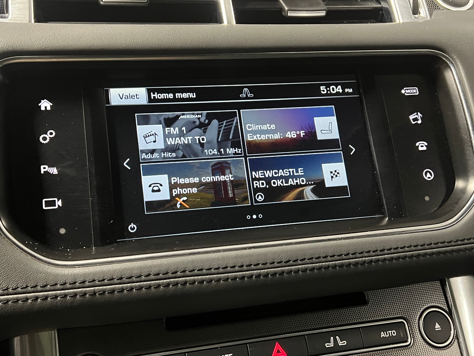 Thumbnail: 2016 Land Rover Range Rover Sport - 3