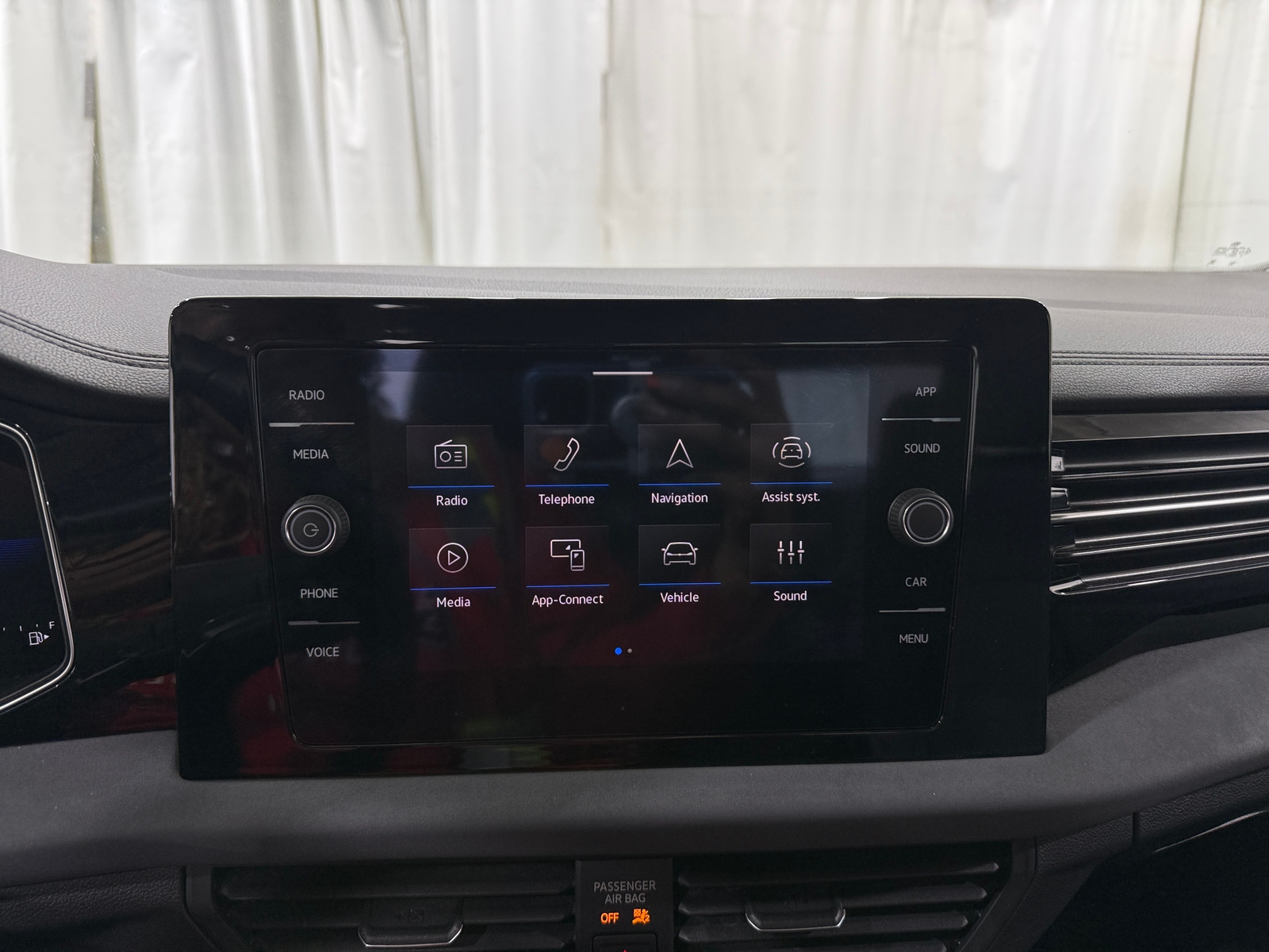 Thumbnail: 2025 Volkswagen Jetta - 3