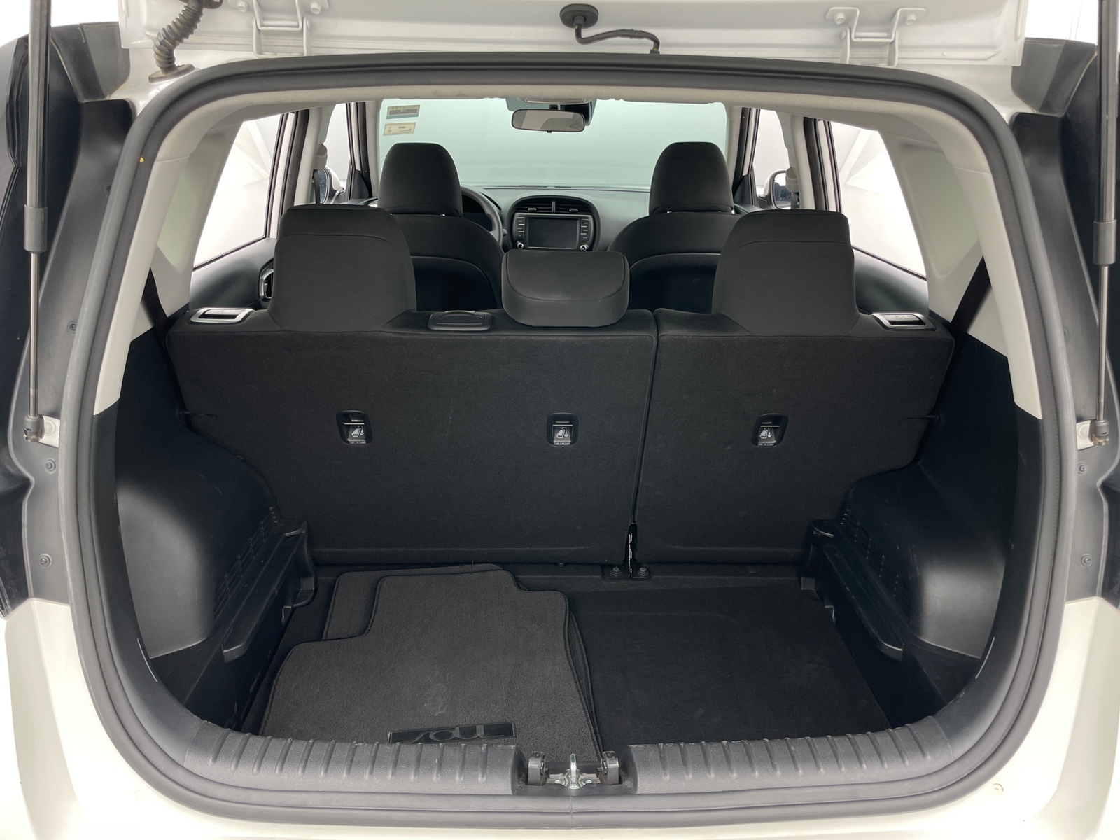 Thumbnail: 2024 Kia Soul - 7