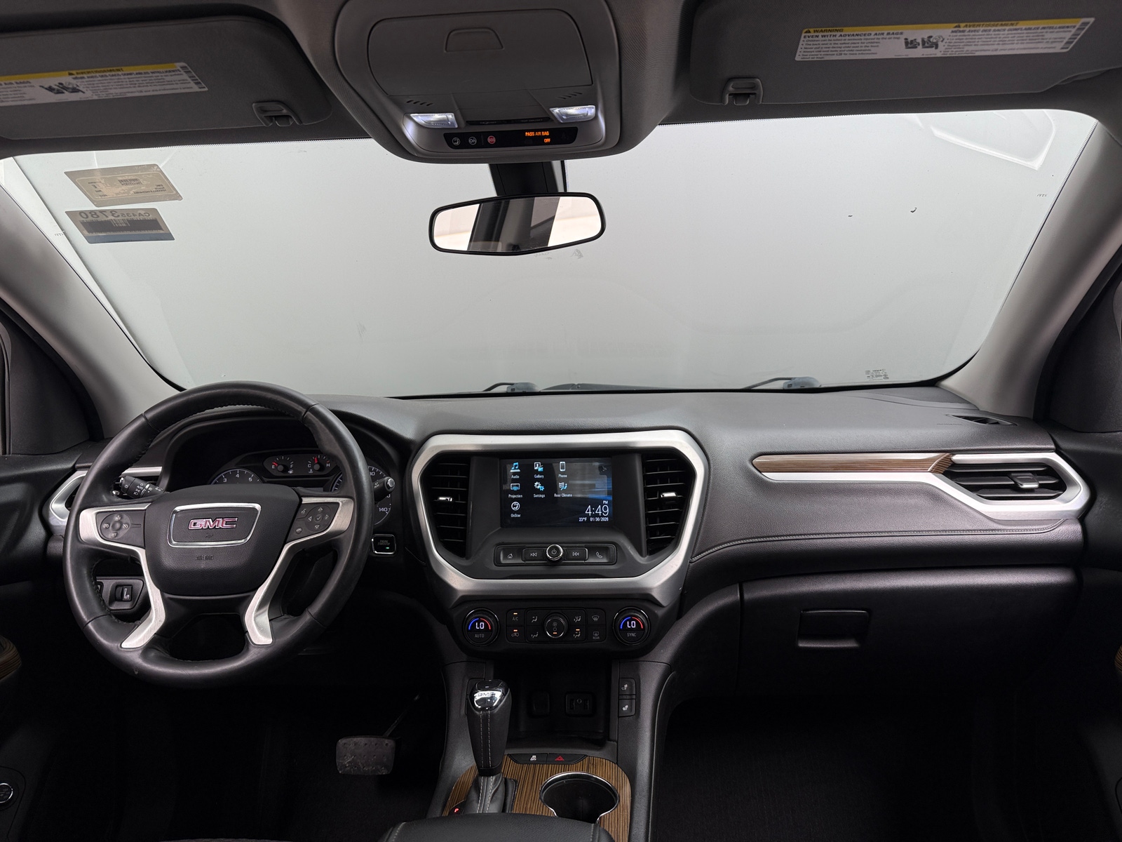 Thumbnail: 2017 GMC Acadia - 3