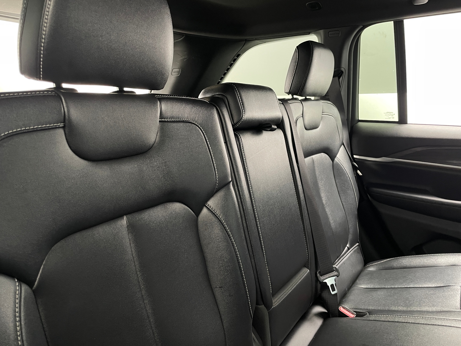 Thumbnail: 2024 Jeep Grand Cherokee - 5