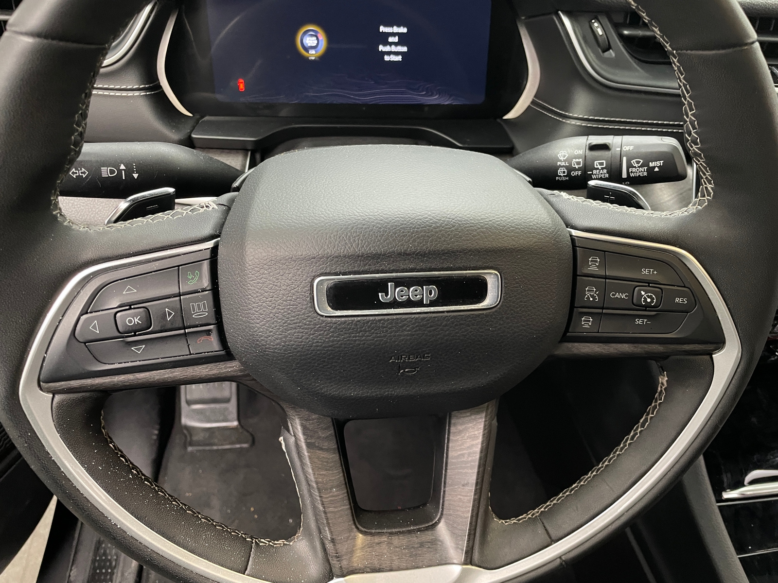 Thumbnail: 2024 Jeep Grand Cherokee - 4