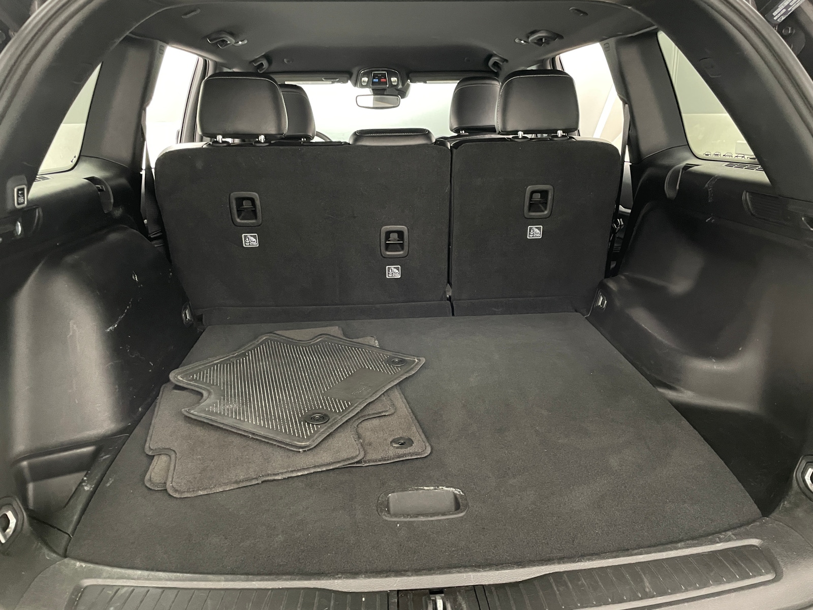 Thumbnail: 2024 Jeep Grand Cherokee - 6