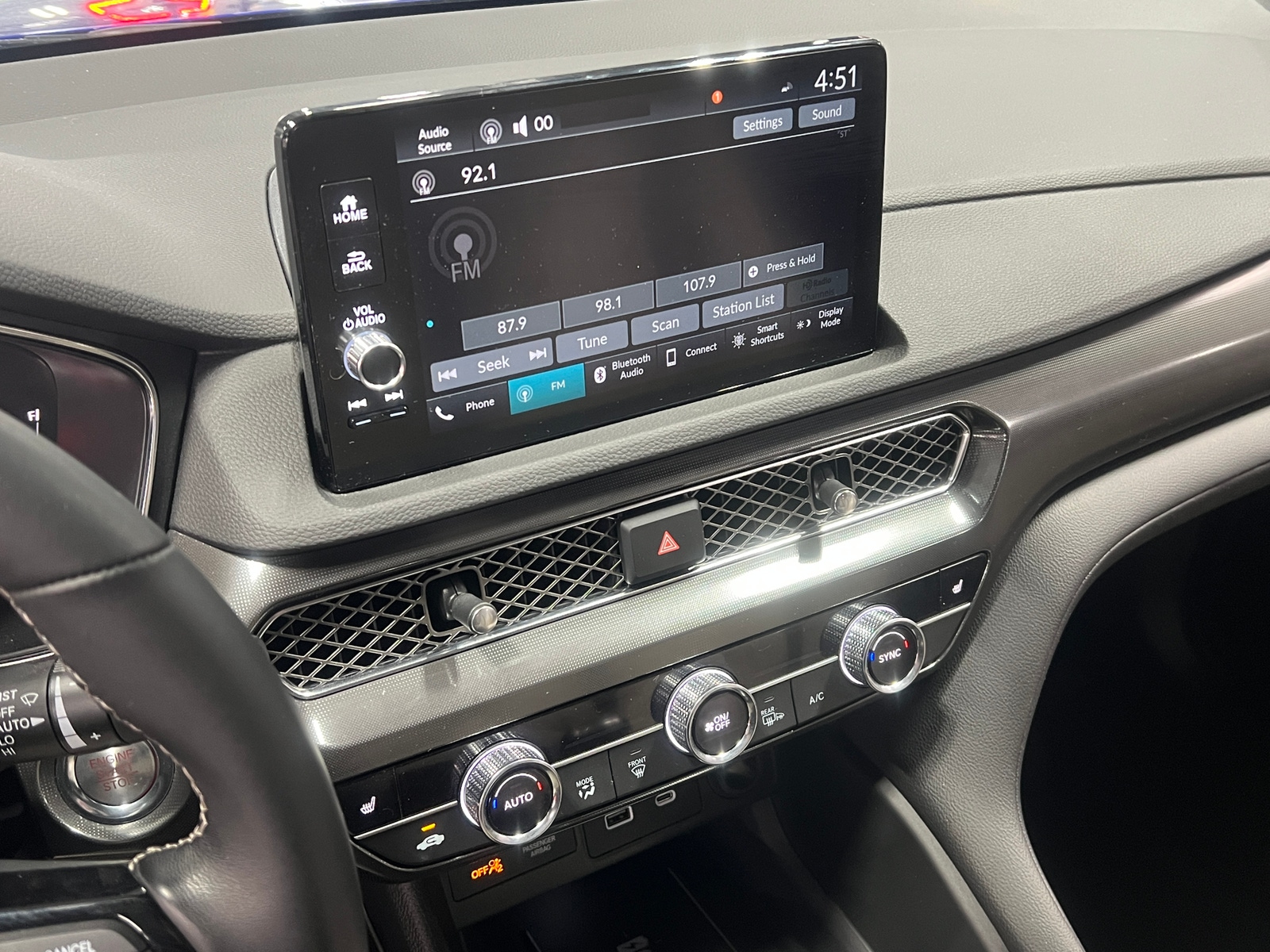 Thumbnail: 2025 Acura Integra - 4