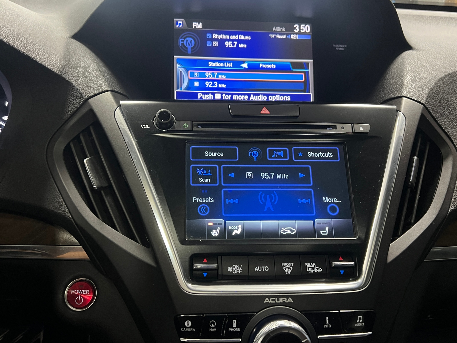 Thumbnail: 2017 Acura MDX - 3