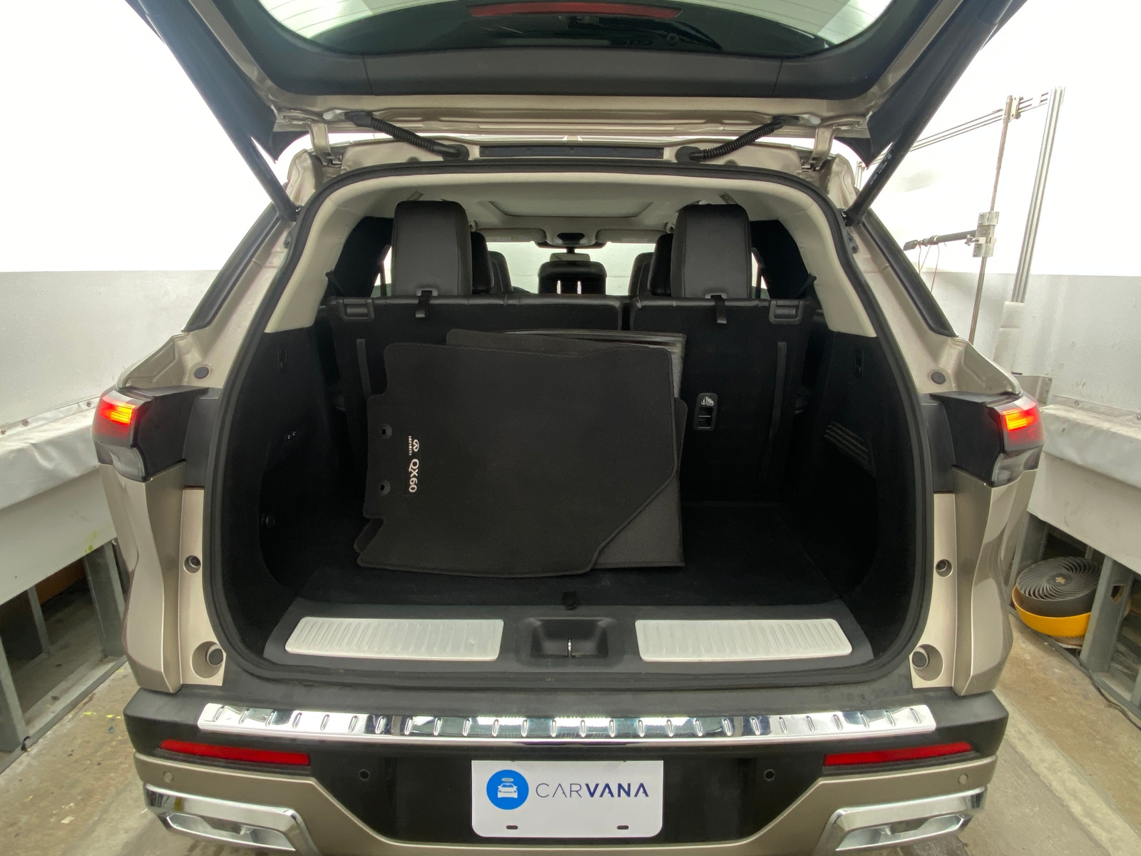 Thumbnail: 2022 INFINITI QX60 - 6