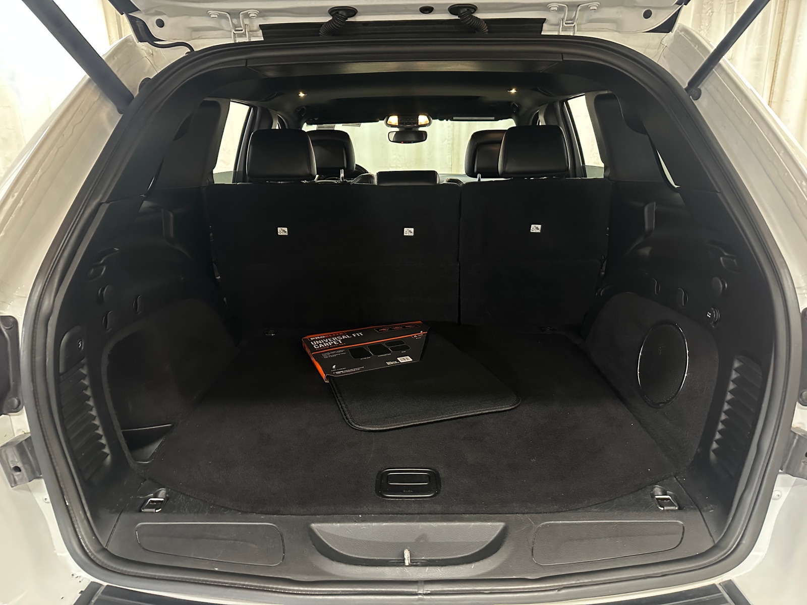 Thumbnail: 2019 Jeep Grand Cherokee - 7