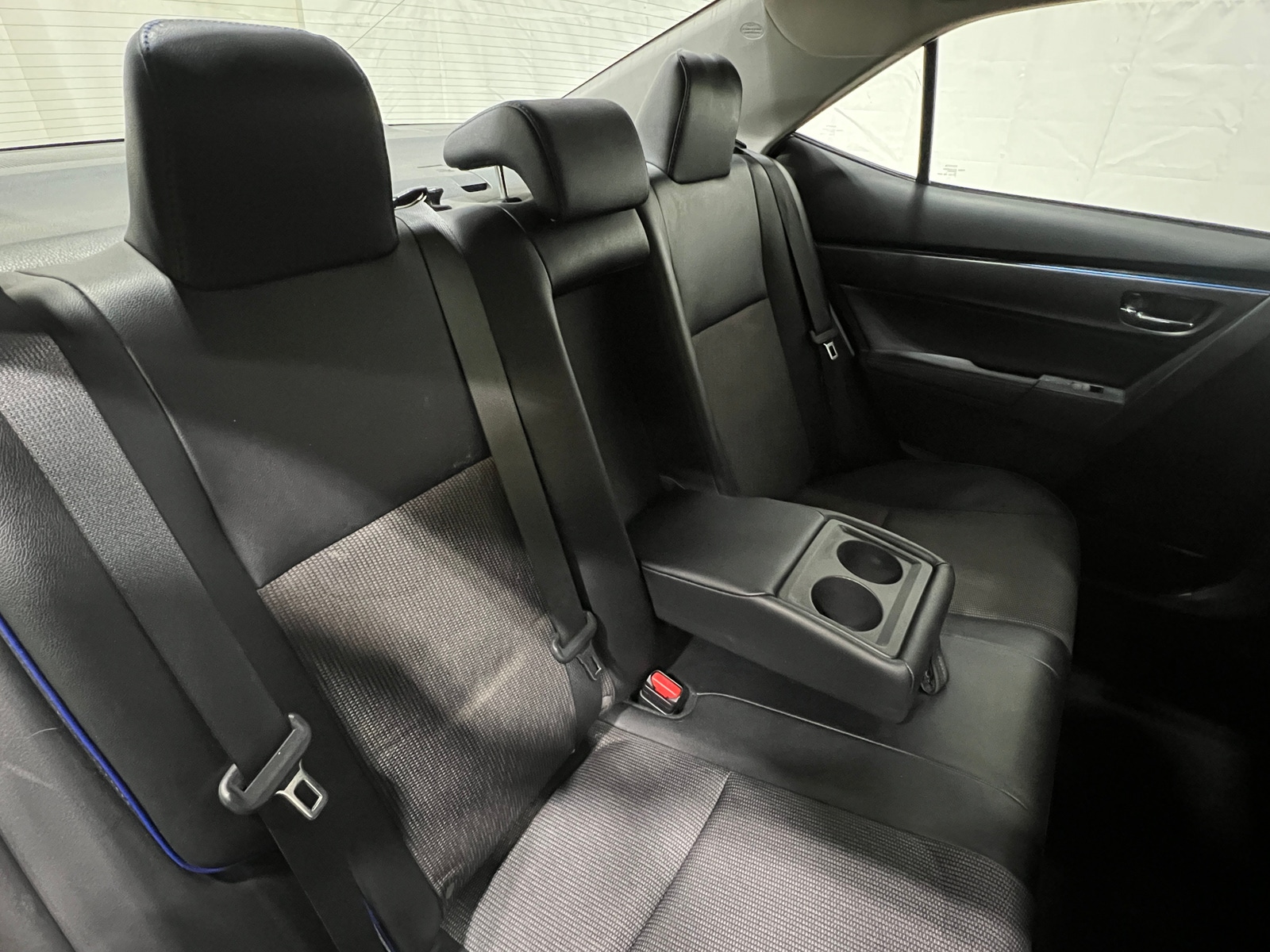 Thumbnail: 2017 Toyota Corolla - 6