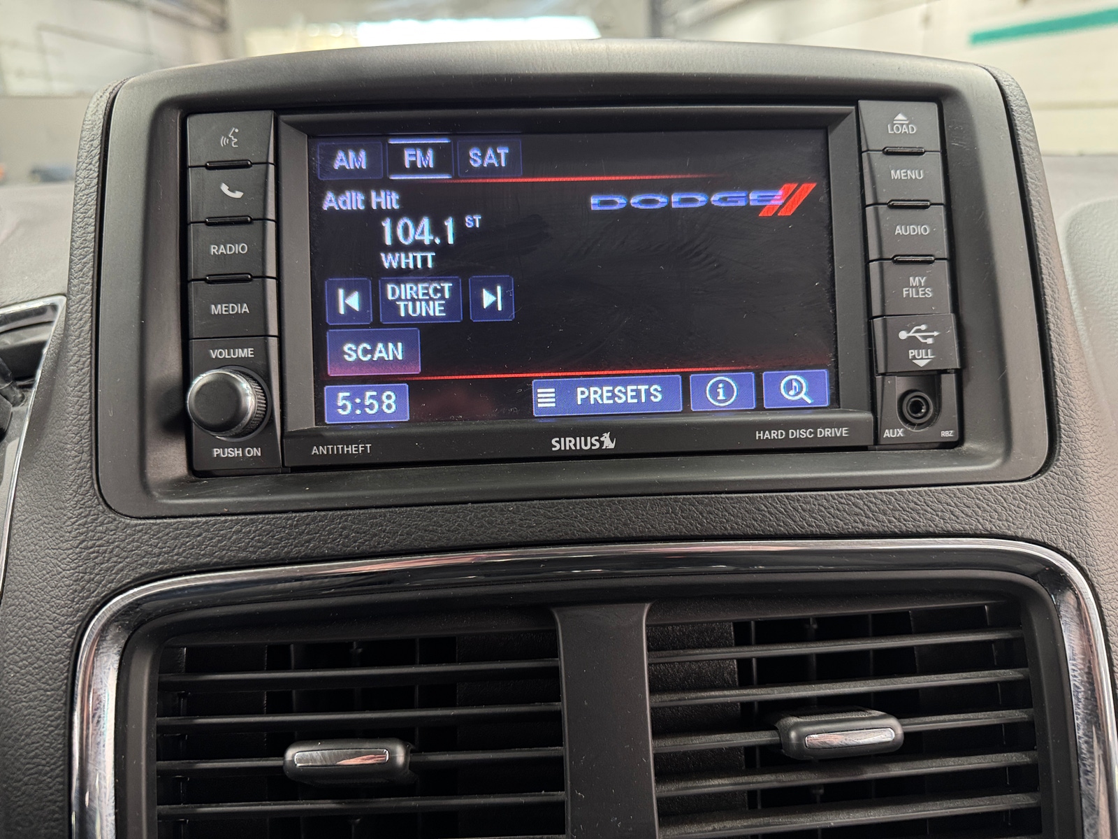 Thumbnail: 2018 Dodge Grand Caravan - 4