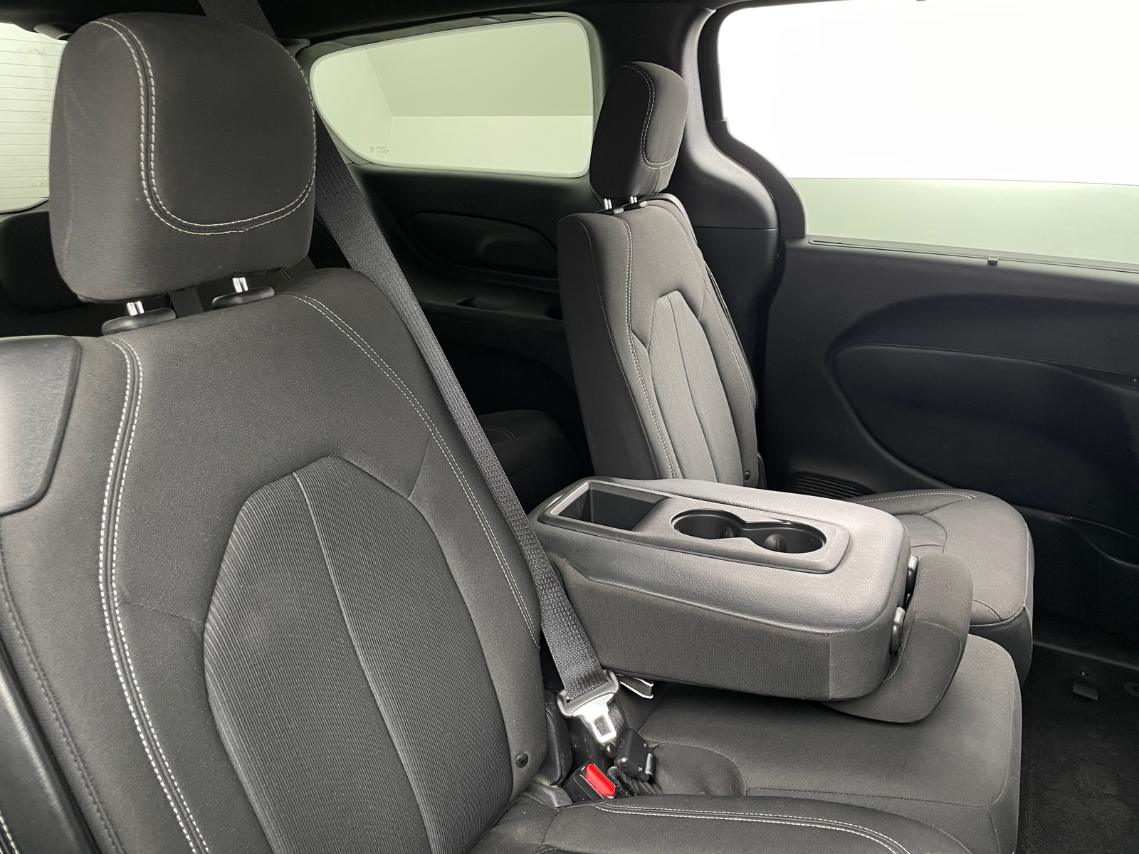 Thumbnail: 2019 Chrysler Pacifica - 6