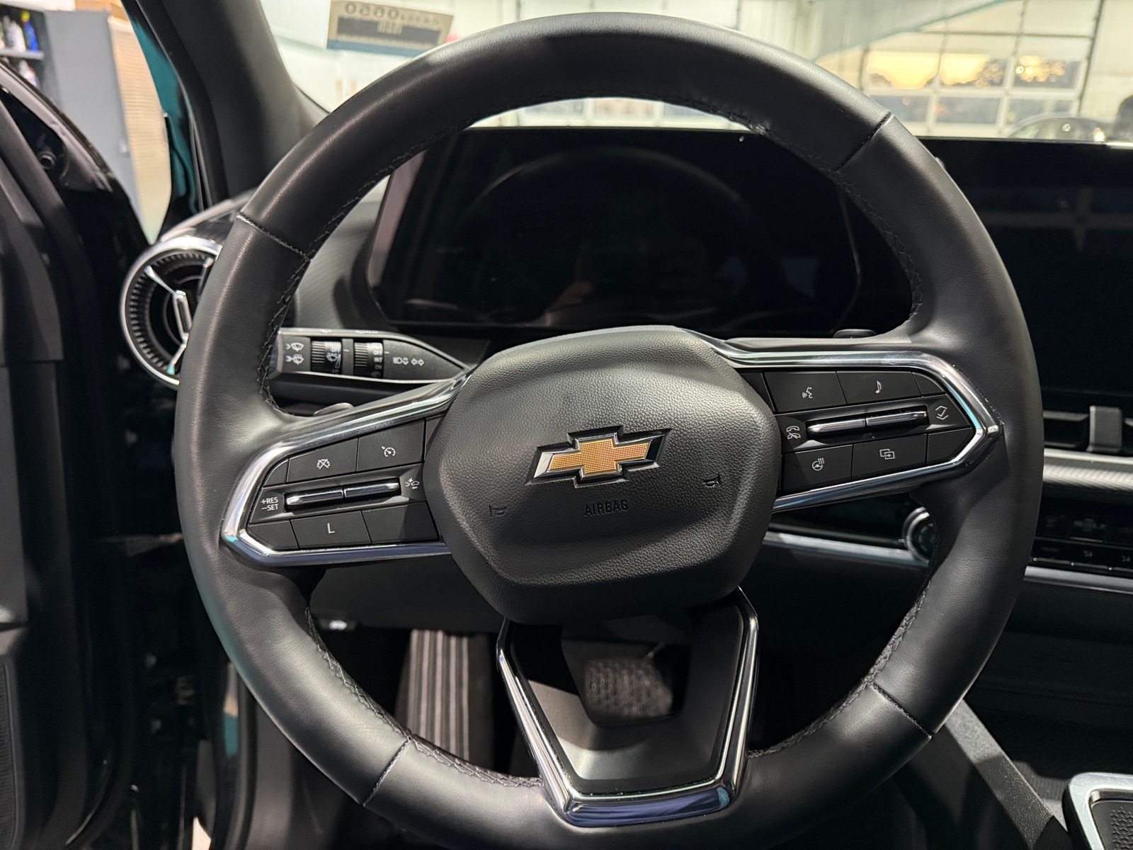 Thumbnail: 2025 Chevrolet Equinox - 5