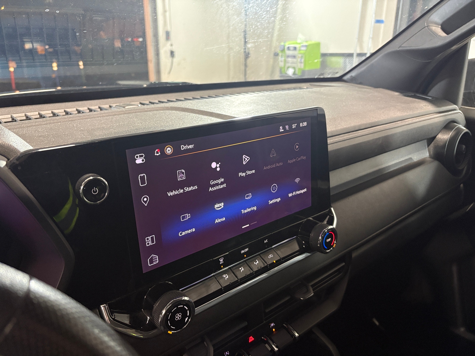 Thumbnail: 2024 Chevrolet Colorado - 4