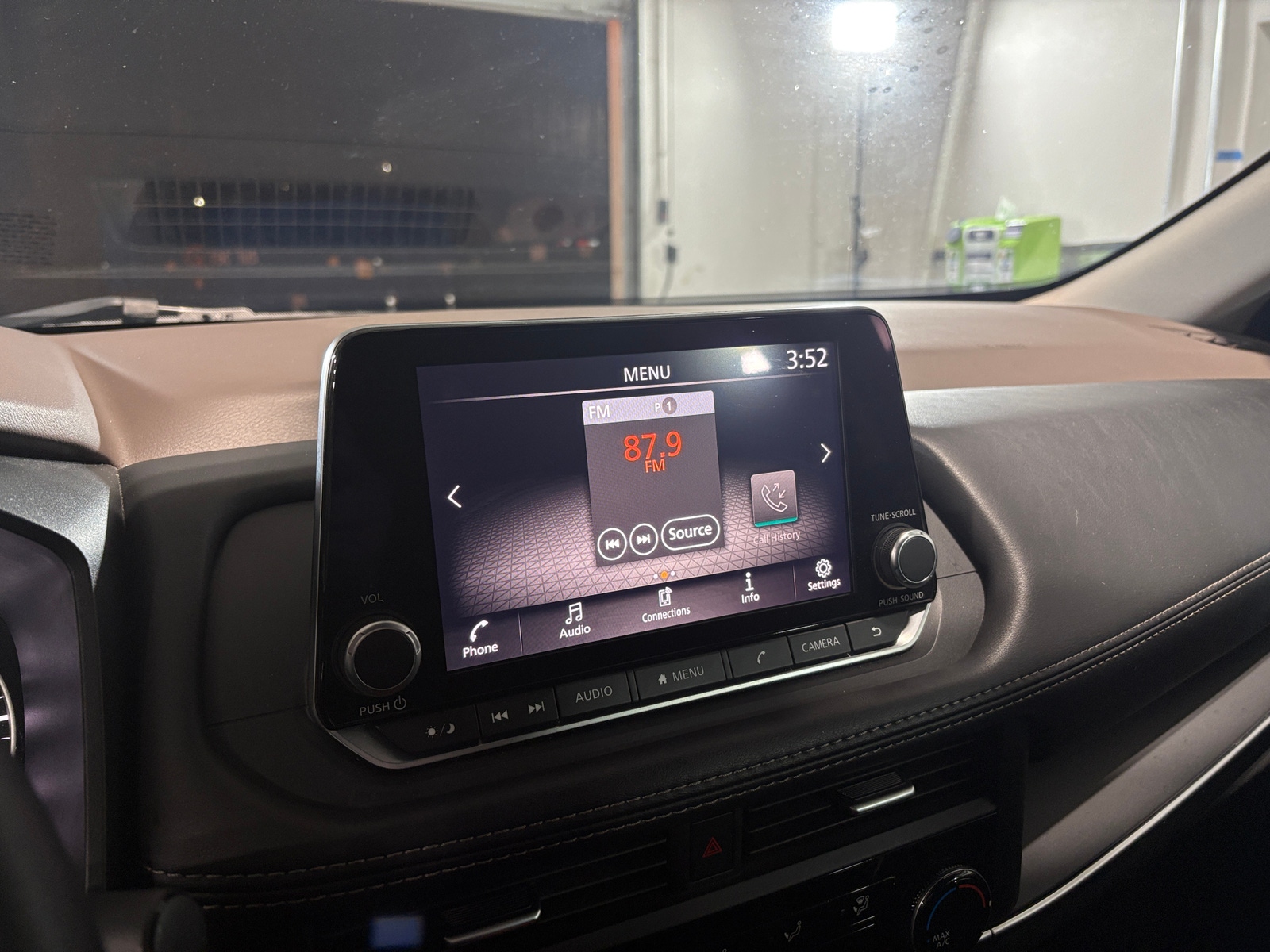 Thumbnail: 2023 Nissan Rogue - 4