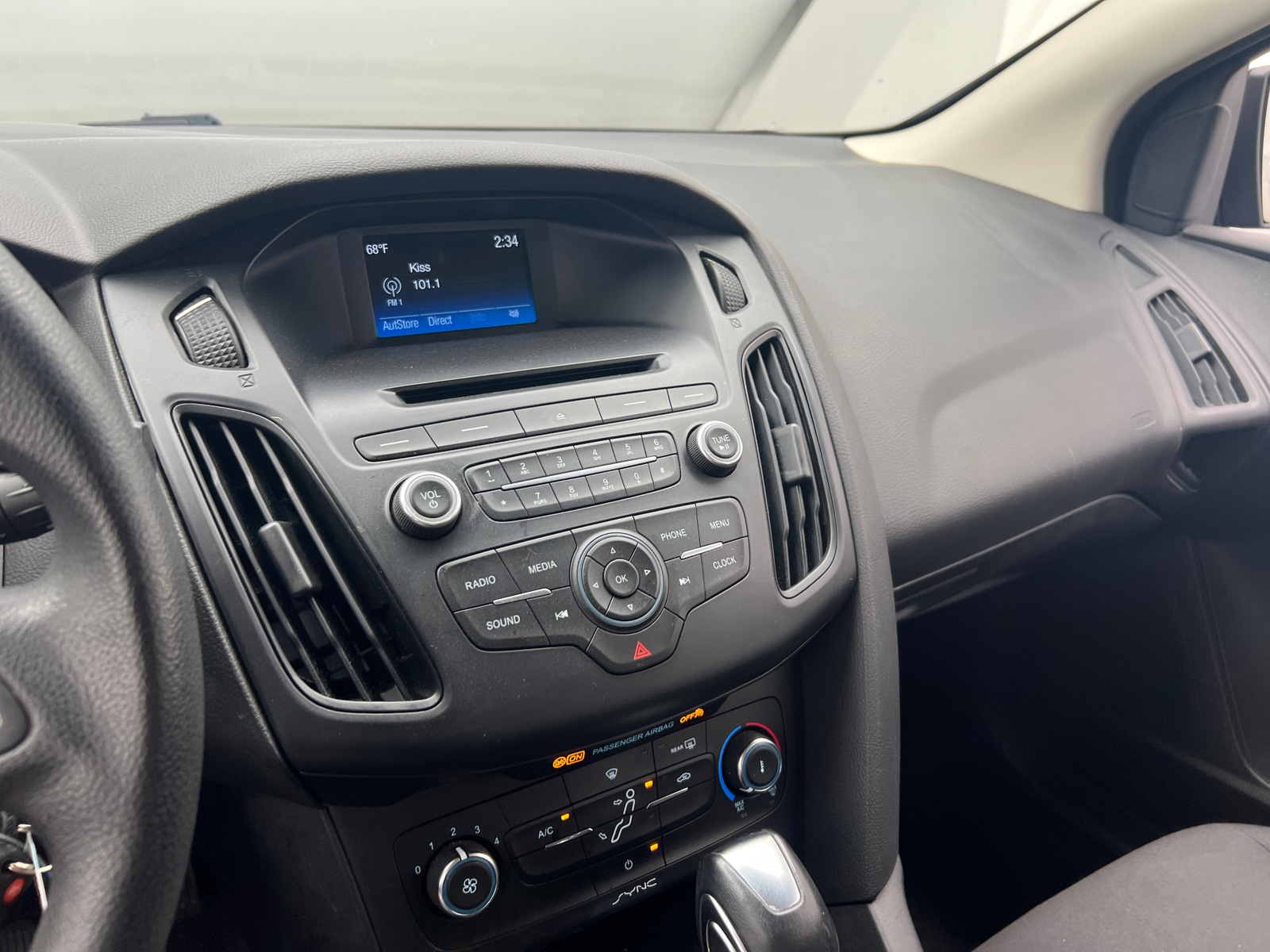 Thumbnail: 2016 Ford Focus - 4